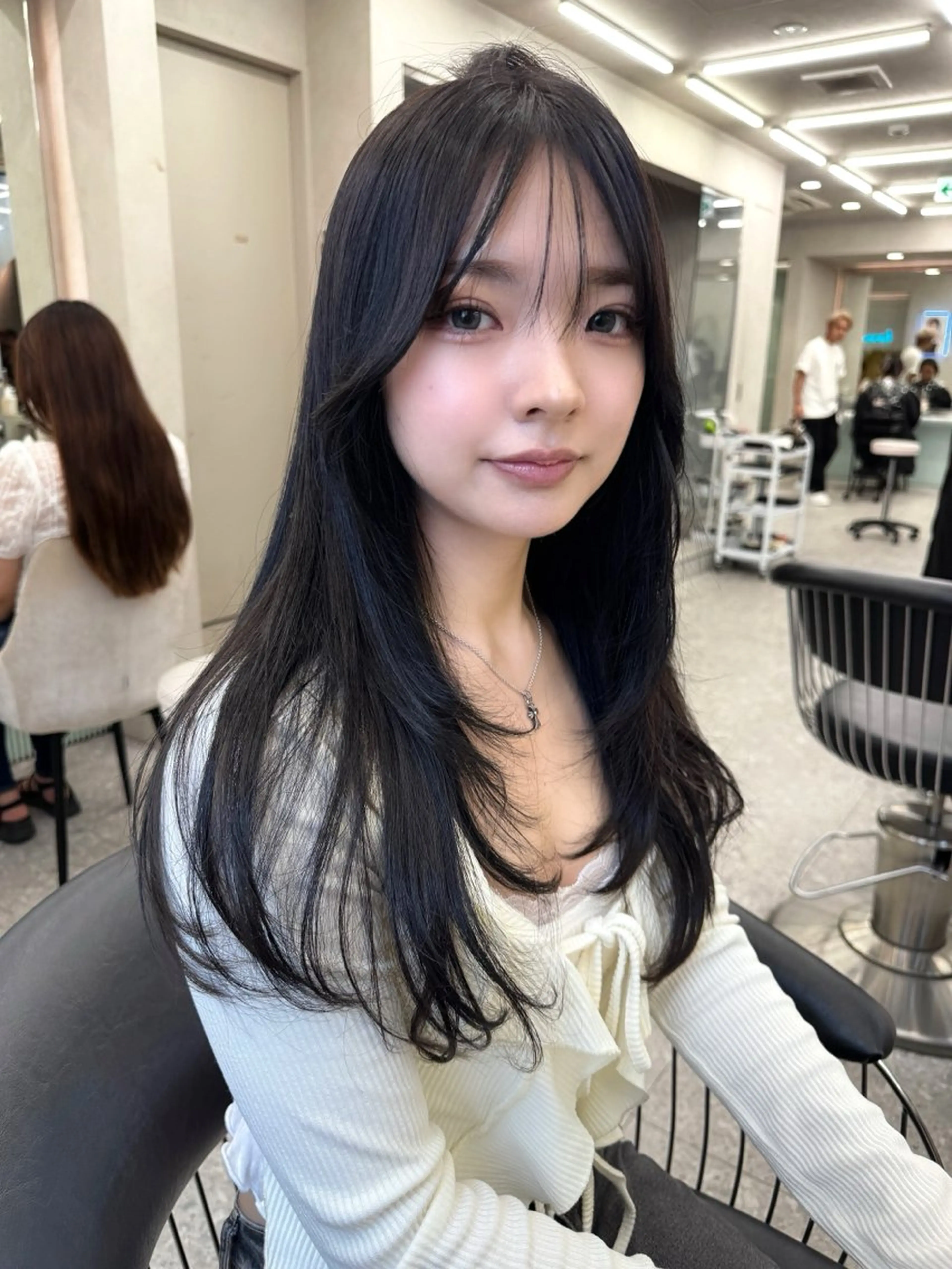 セミロング レイヤーカット 似合わせカット カット ヘアカラー トリートメント 顔周り🇰🇷ロンド レイヤー✨カジワラのヘアスタイル