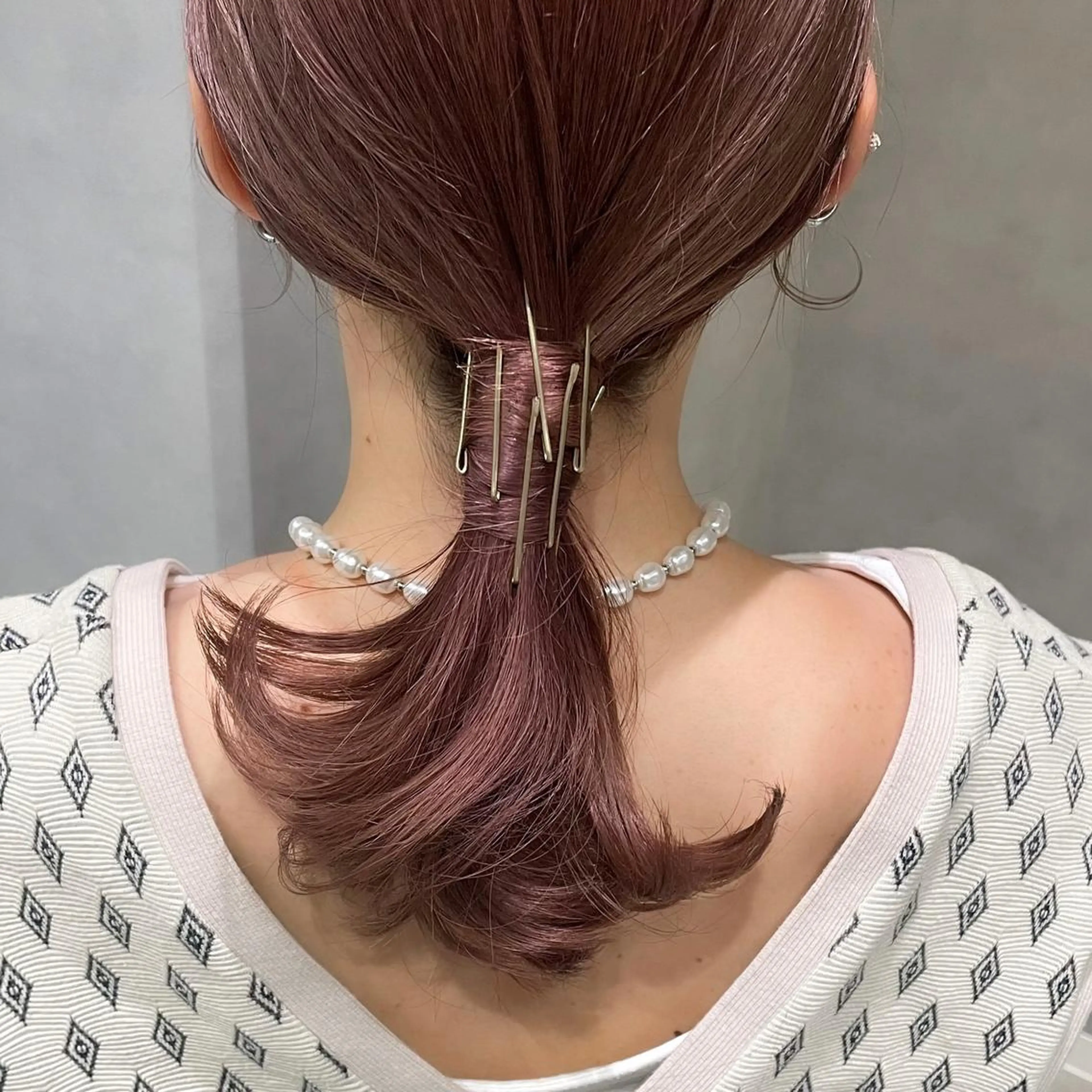 ミディアム カラー ベージュカラー ブリーチ ブラウンカラー デザインカラー ダブルカラー 瀬原 千夏のヘアスタイル