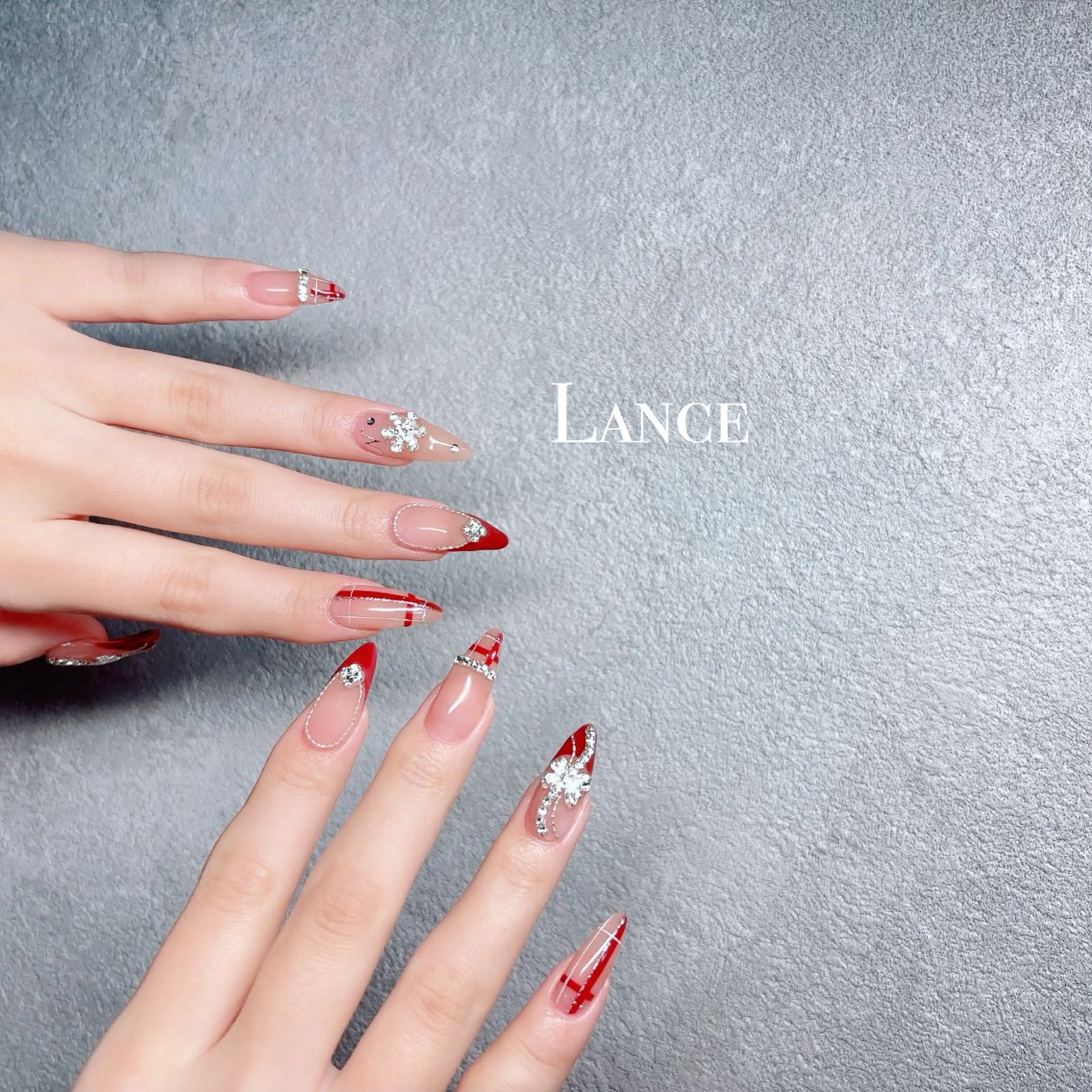 ネイル オーロラネイル フレンチネイル キラキラネイル 韓国ネイル 春ネイル ハンドネイル Lance nailのネイルデザイン