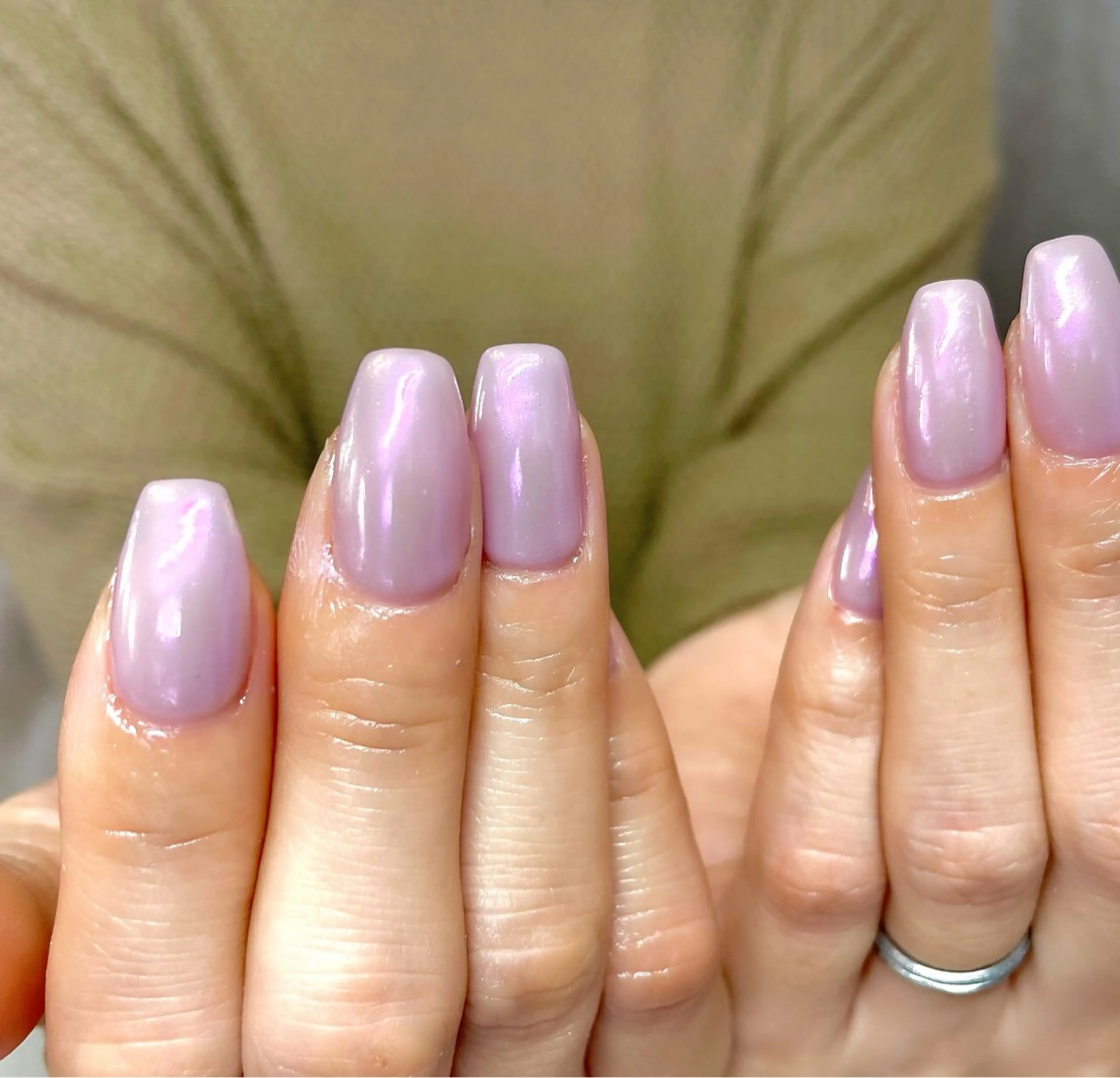 ネイル オーロラネイル オフィスネイル ワンカラーネイル シンプルネイル atelier plutoのネイルデザイン