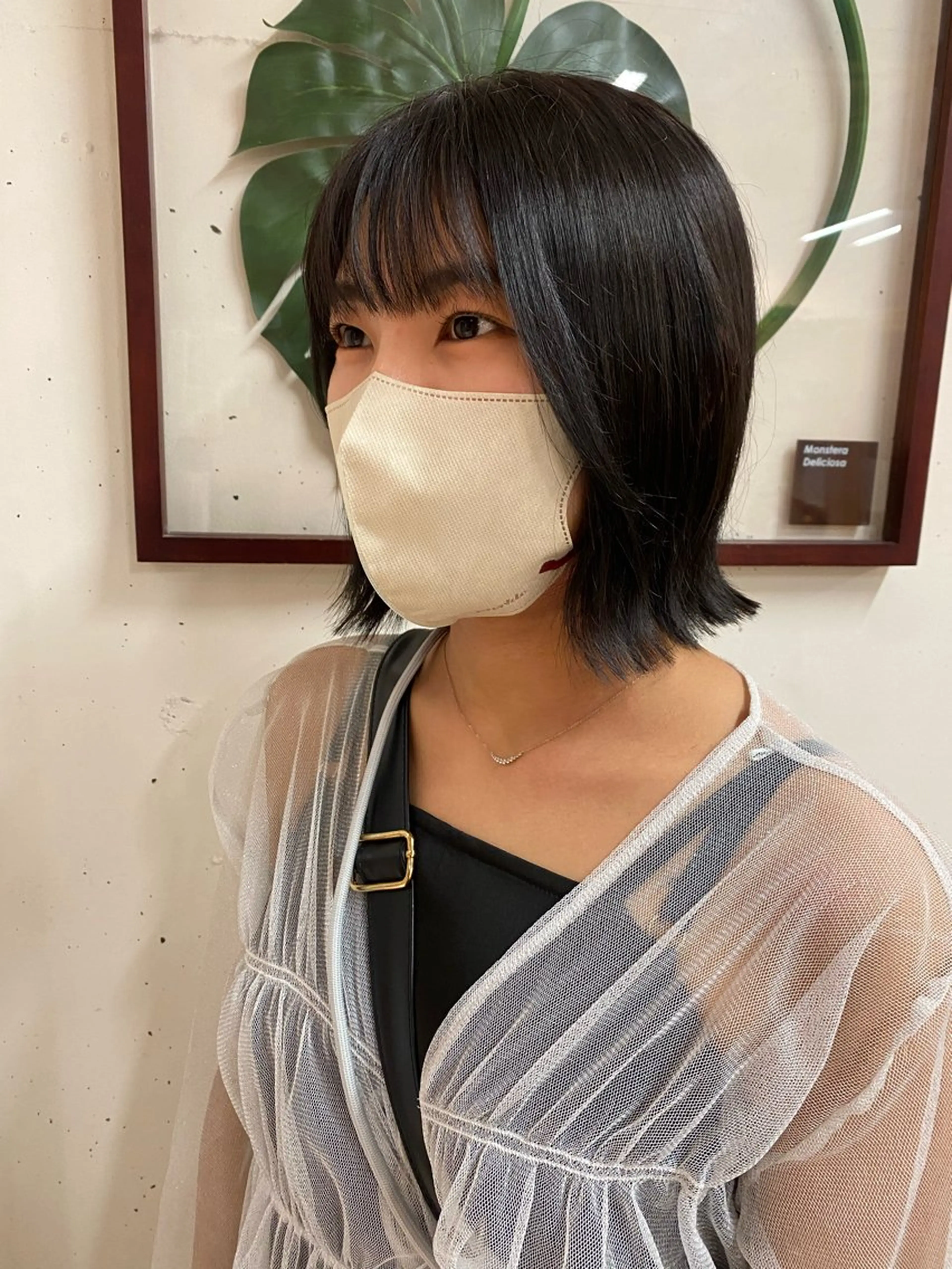 ショート カラー 黒髪 ブルーカラー ブルーブラック 綾香 /透明感カラーのヘアスタイル