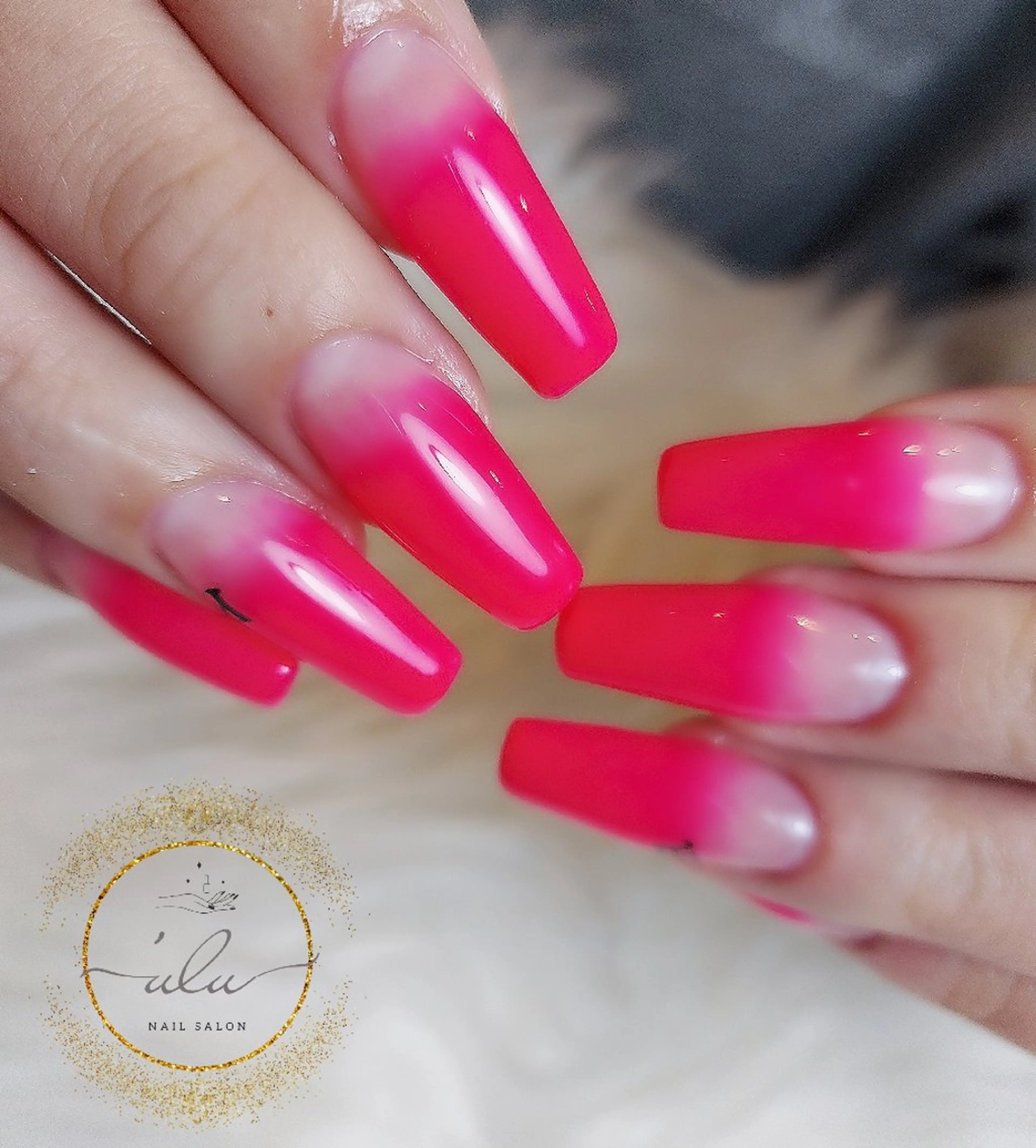 ネイル グラデーション スカルプネイル Nailsalon 'uluのネイルデザイン