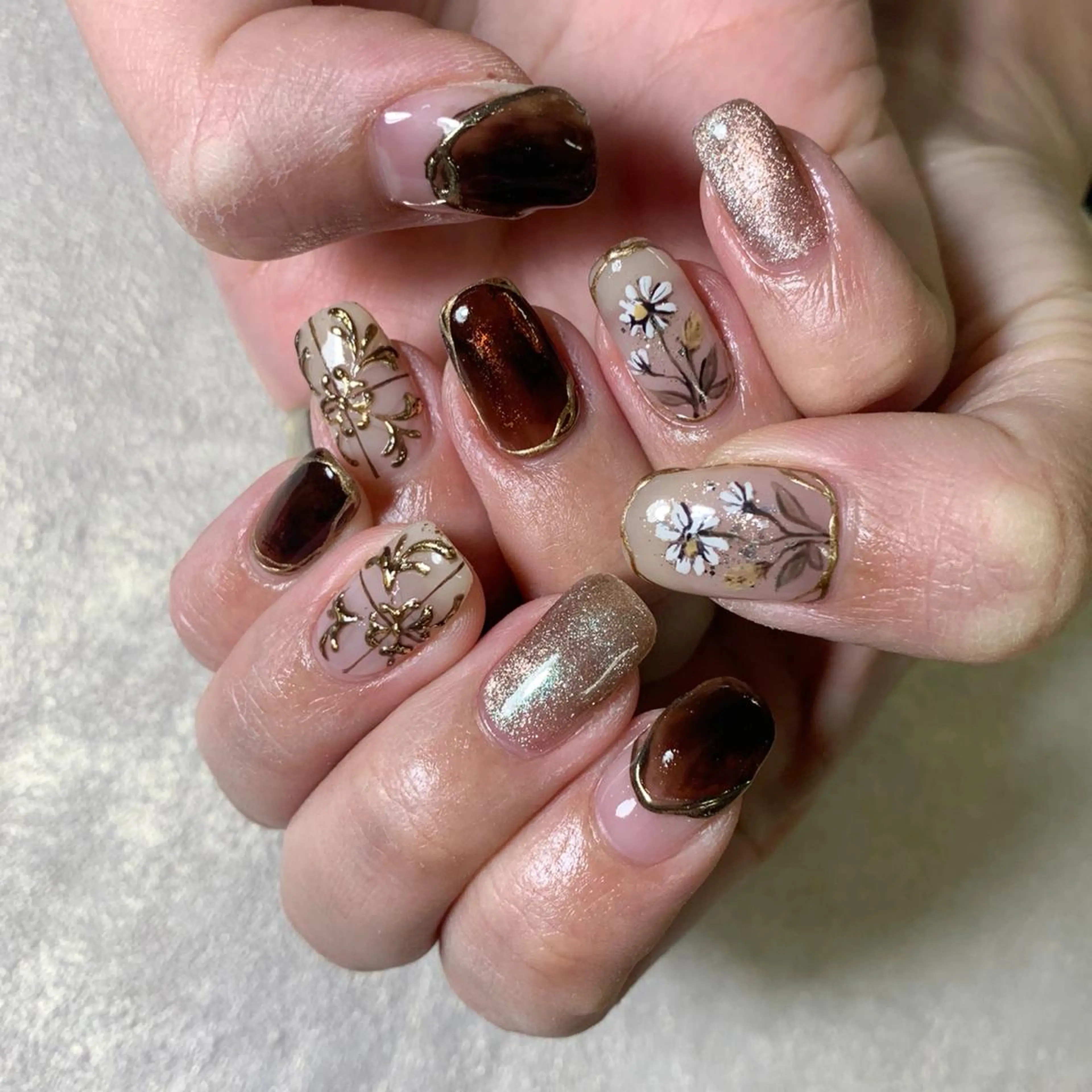 ネイル ハンドネイル atelier　FIORITURA所属・FIORITURA aiのネイルデザイン