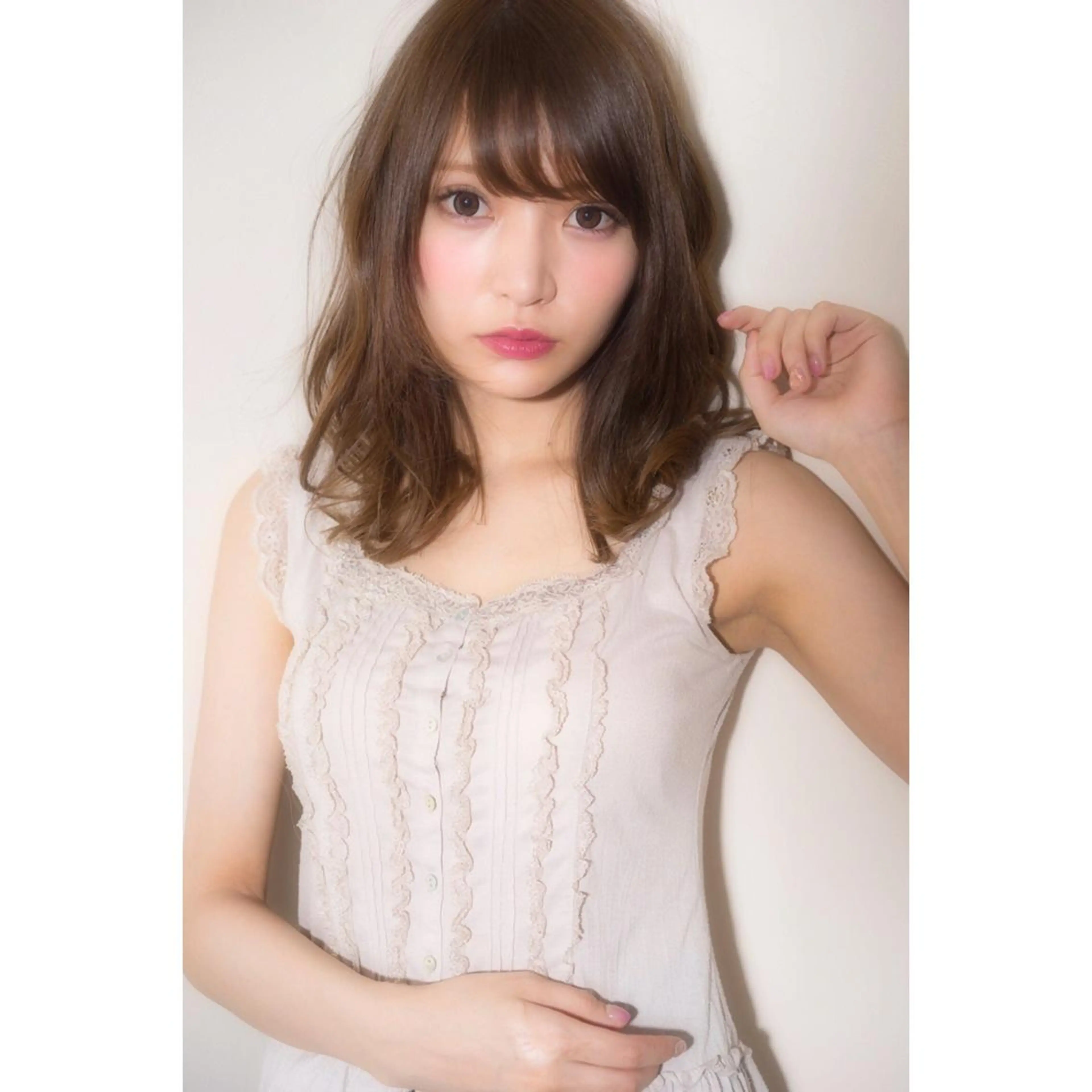 セミロング 外国人風カラー BLANC所属・黒崎 伸治のヘアスタイル