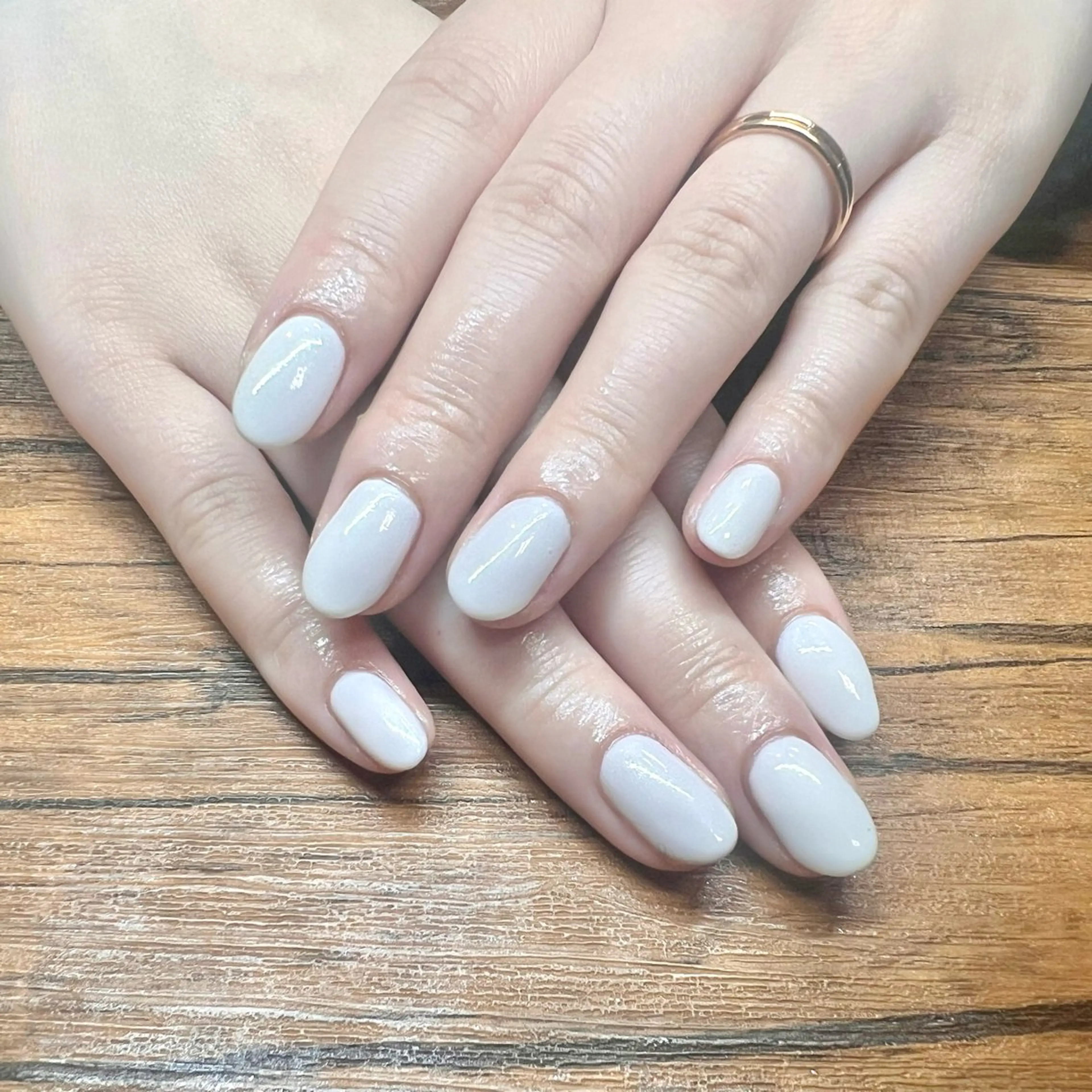 ネイル ネイルサロンエーナイン琴似店所属・鈴木 彩友のネイルデザイン