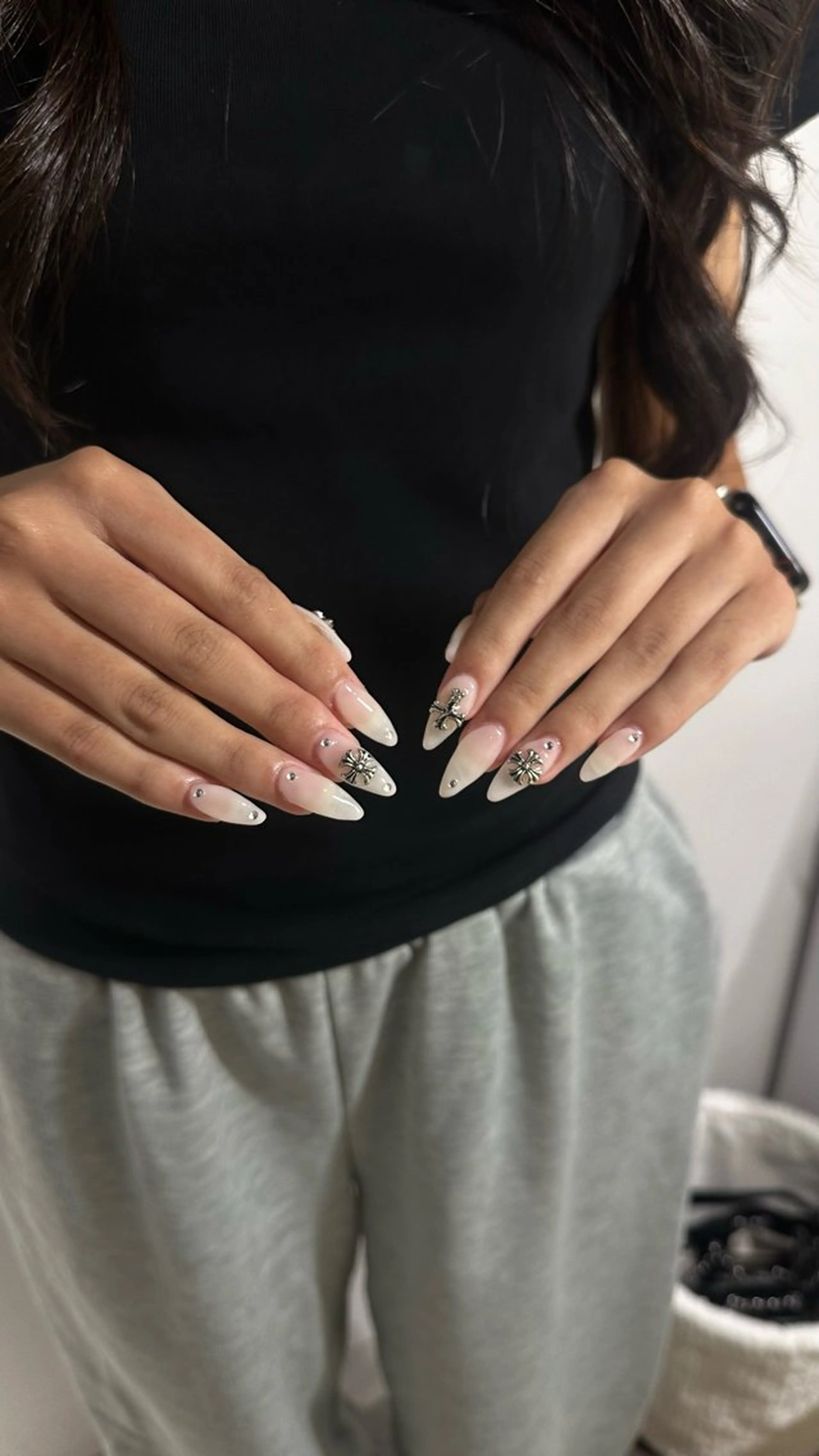 ネイル しおん⭐︎立川 sofaネイリストのネイルデザイン