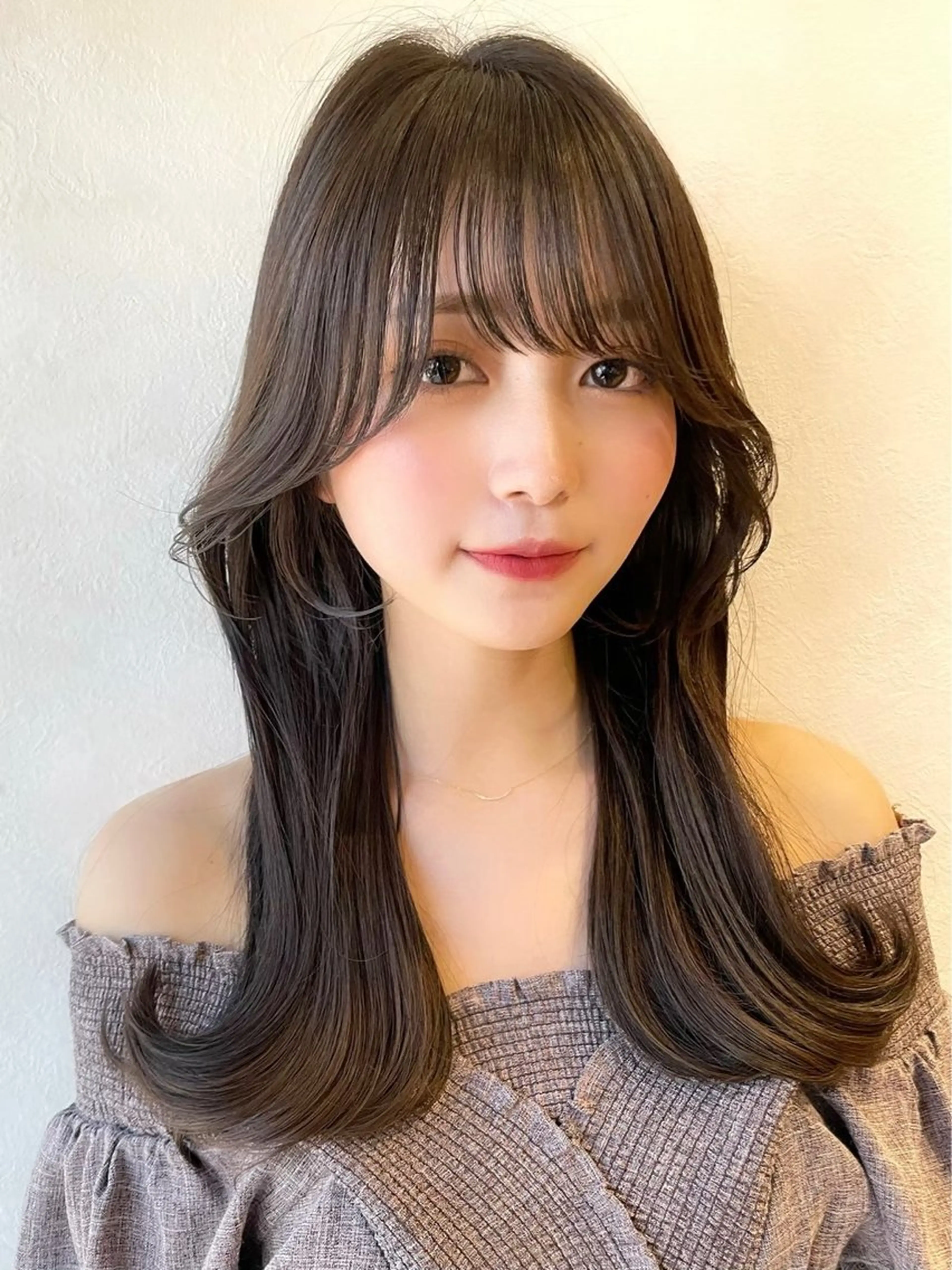 ミディアム カラー ヘアアレンジ ベージュカラー ブリーチ 透明感カラー ブリーチなしカラー 髪質改善 【博多髪質改善】 吉村　清志のヘアスタイル
