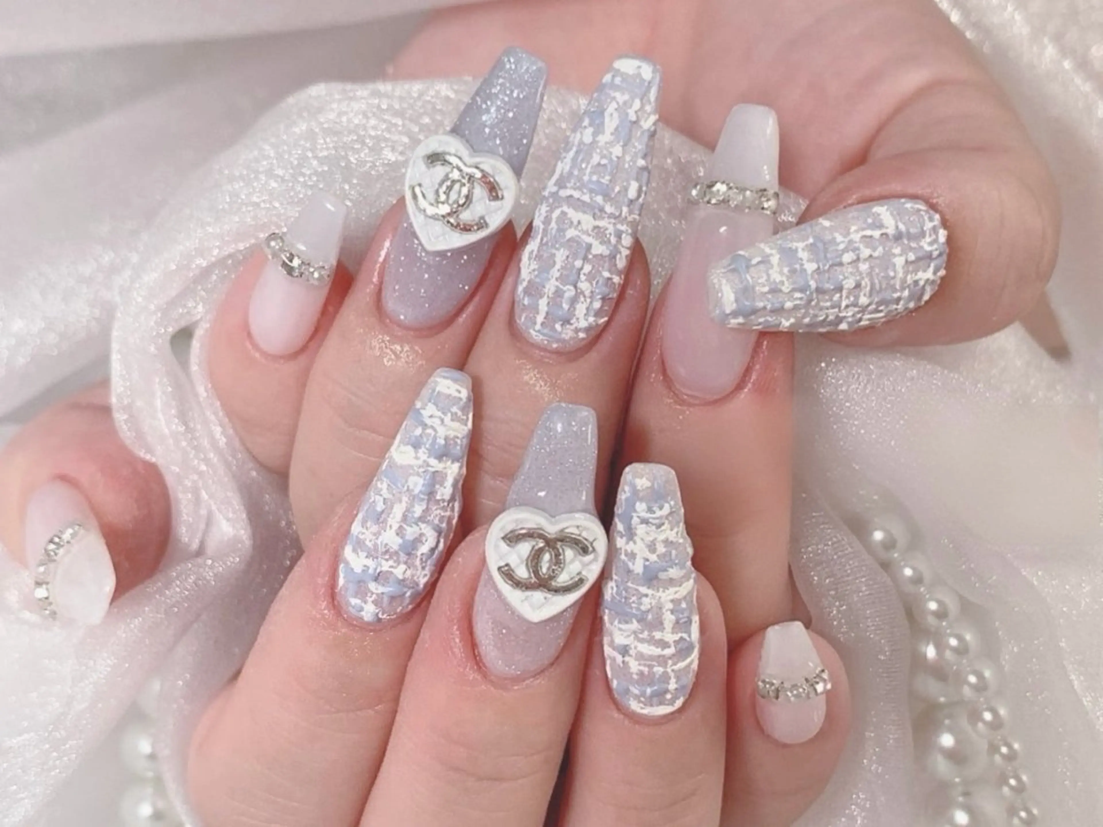 メンズ ネイル メンズ韓国風 アートネイル フレンチネイル ジェルネイル キラキラネイル ハンドネイル Bloom スカルプ専門店のネイルデザイン