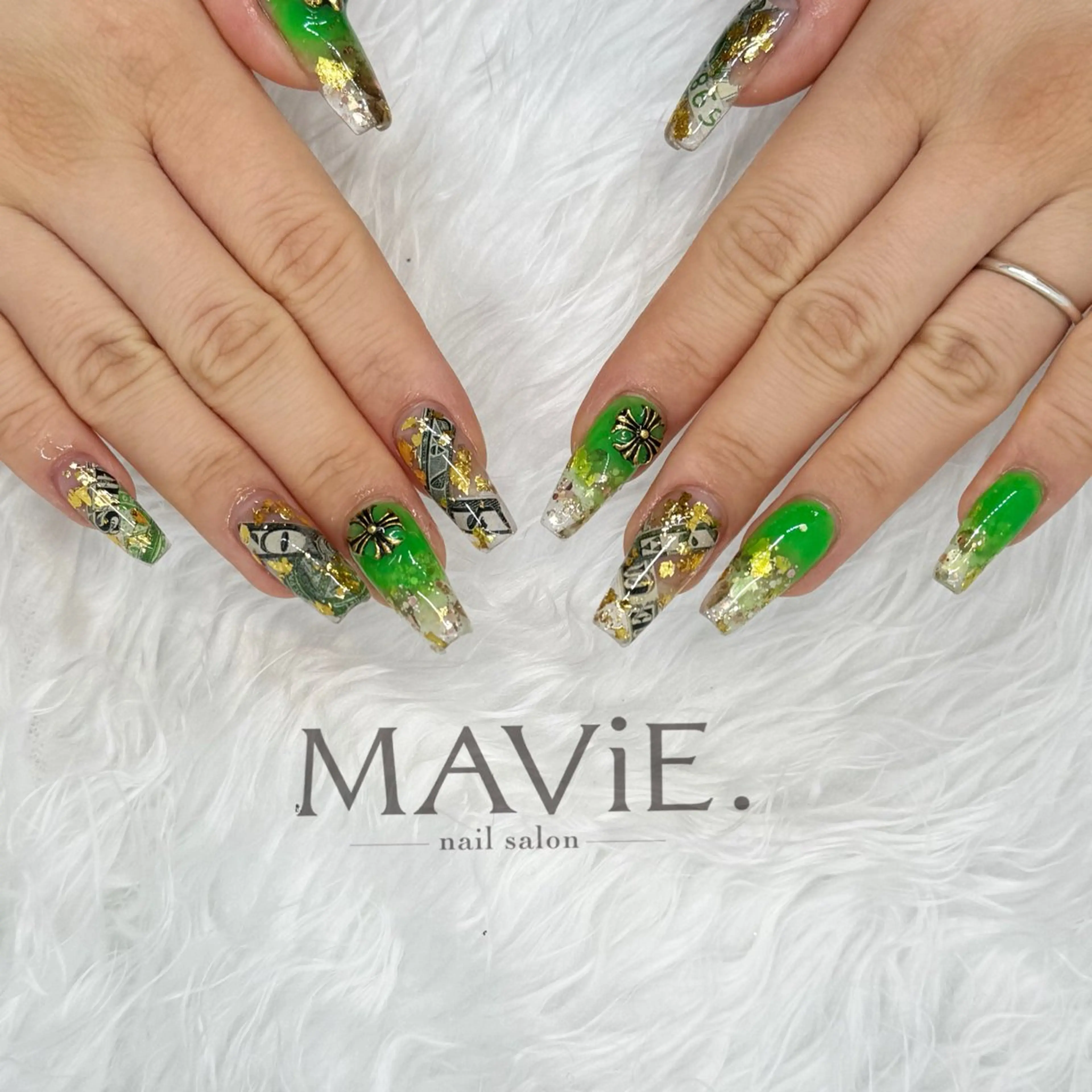 ネイル MAViE.所属・MAViE. nail salonのネイルデザイン