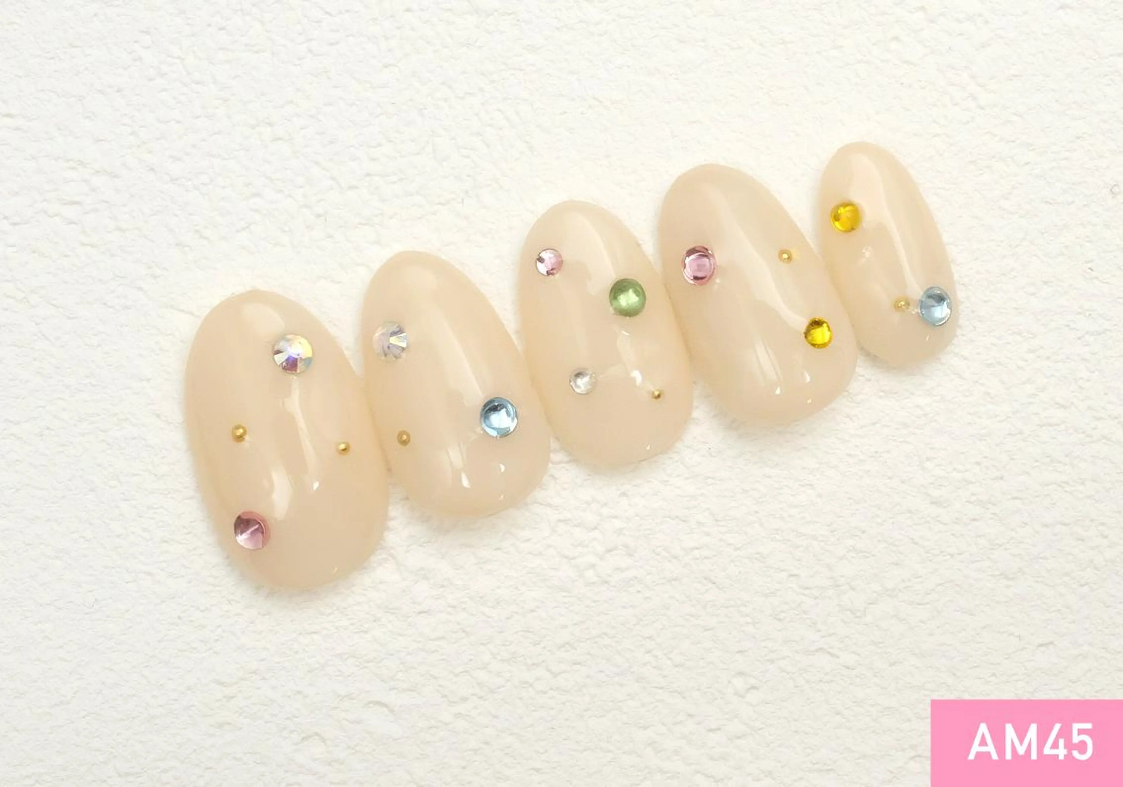 ネイル ゴールド 新橋🫧 Nailのネイルデザイン