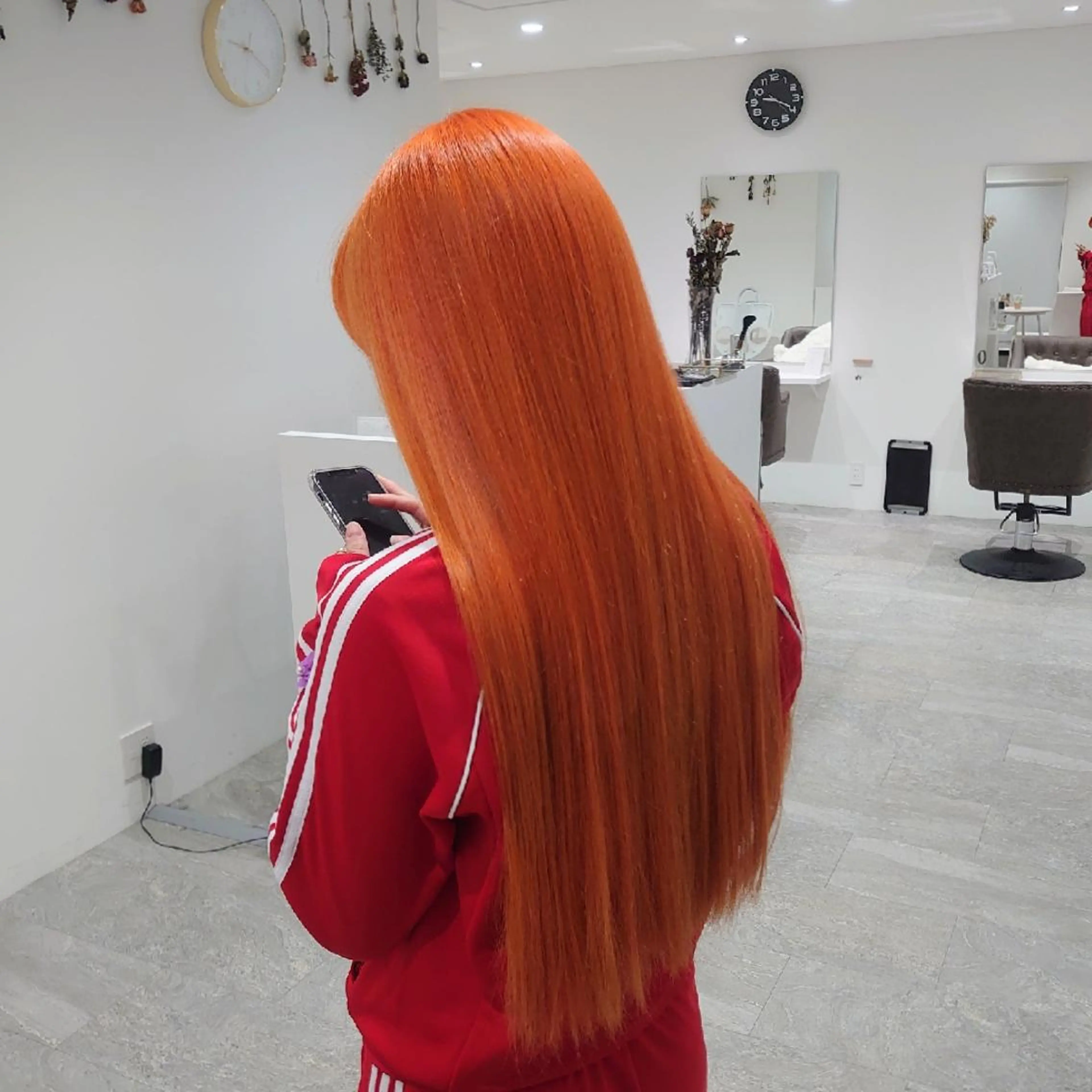 カラー ロング カット ヘアカラー E Komo hair所属・Wow❕E Komo hair 永井一輝のヘアスタイル