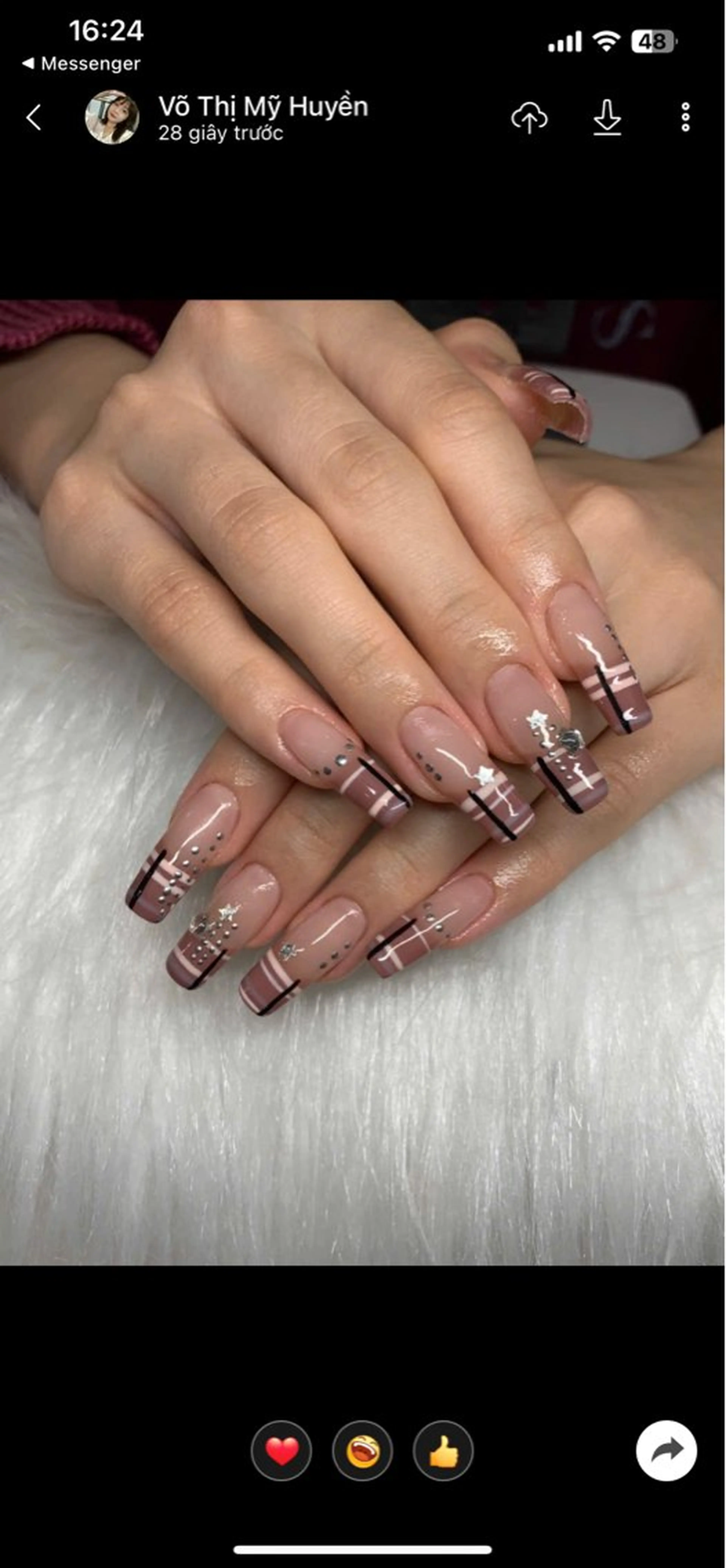 ネイル ボルドー チークネイル フレンチネイル グラデーション キラキラネイル ハンドネイル Rin Rinのネイルデザイン