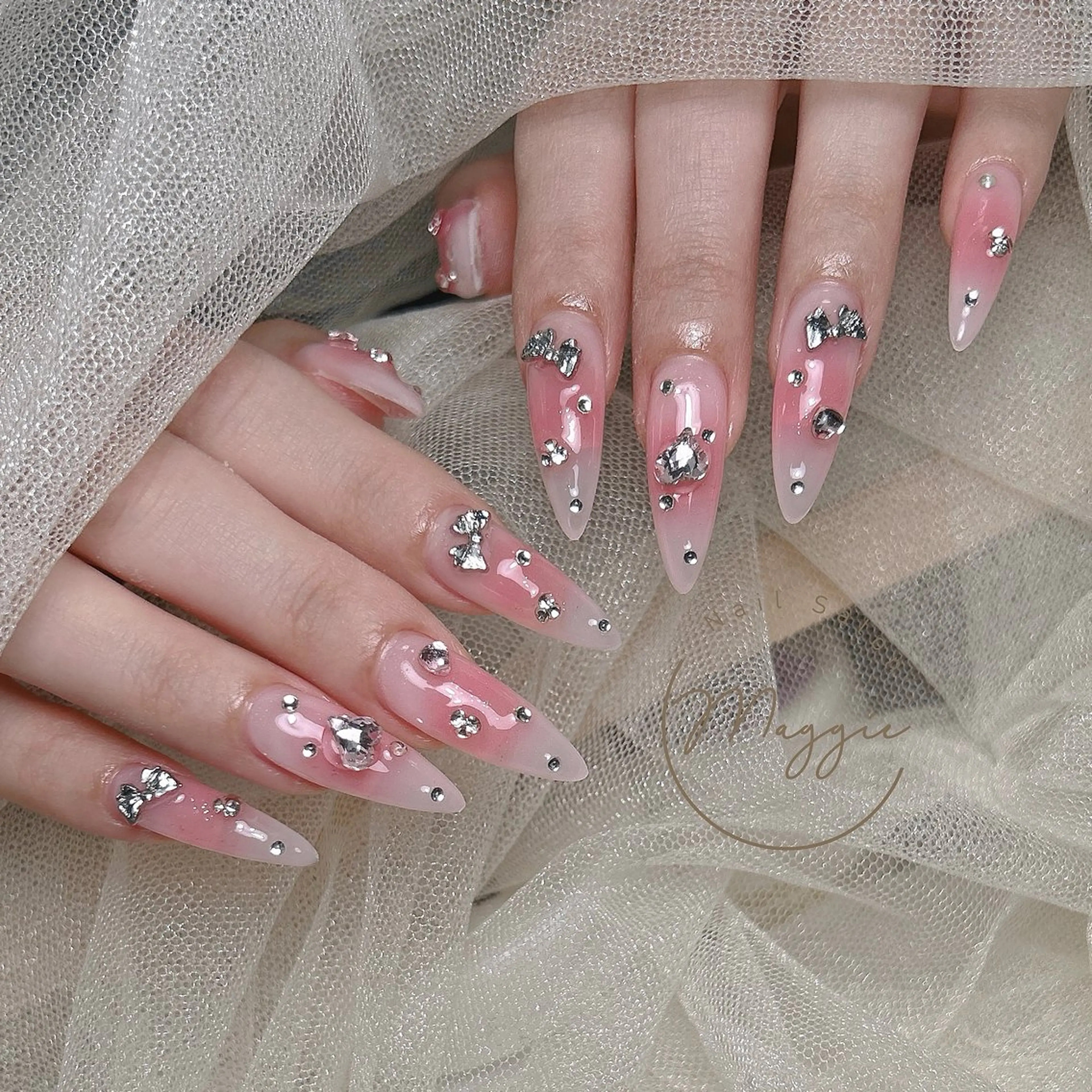 ネイル Maggie Nail🦩のネイルデザイン