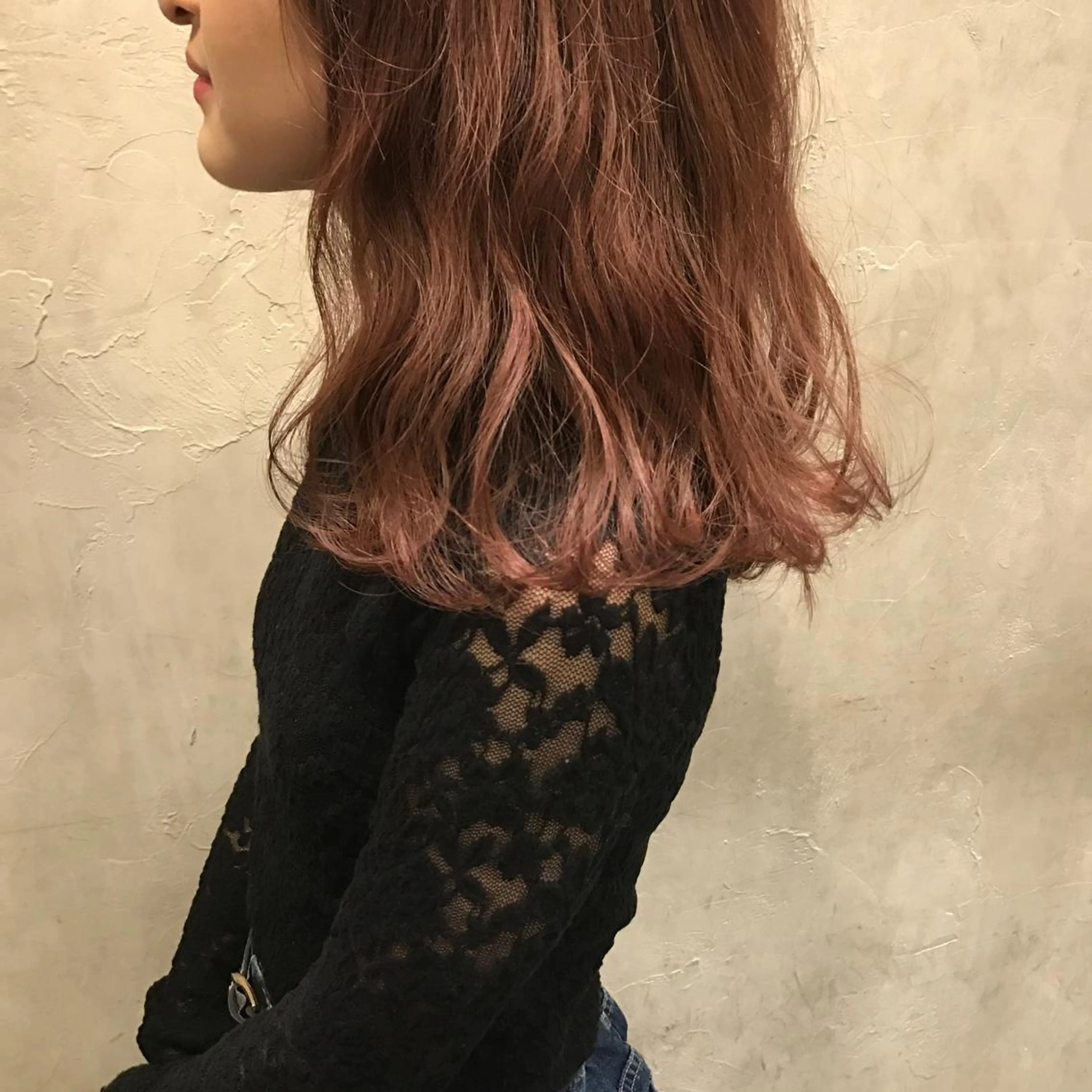 セミロング カラー ブームボックス所属・🐝ハイトーンカラー hachi🐝のヘアスタイル