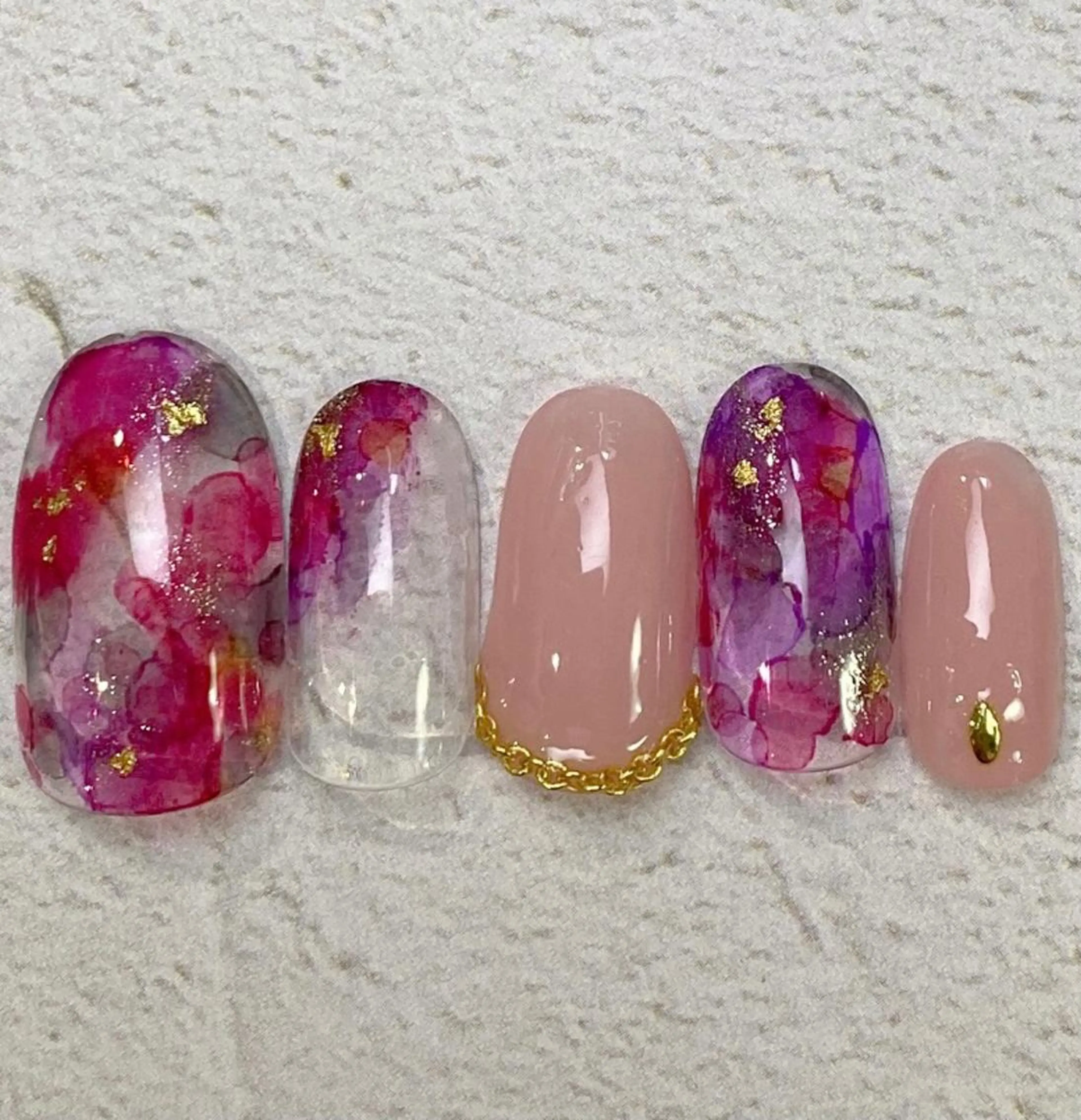 ネイル アートネイル ジェルネイル マグネットネイル ニュアンスネイル ワンカラーネイル Daria. nailのマツエク・マツパデザイン