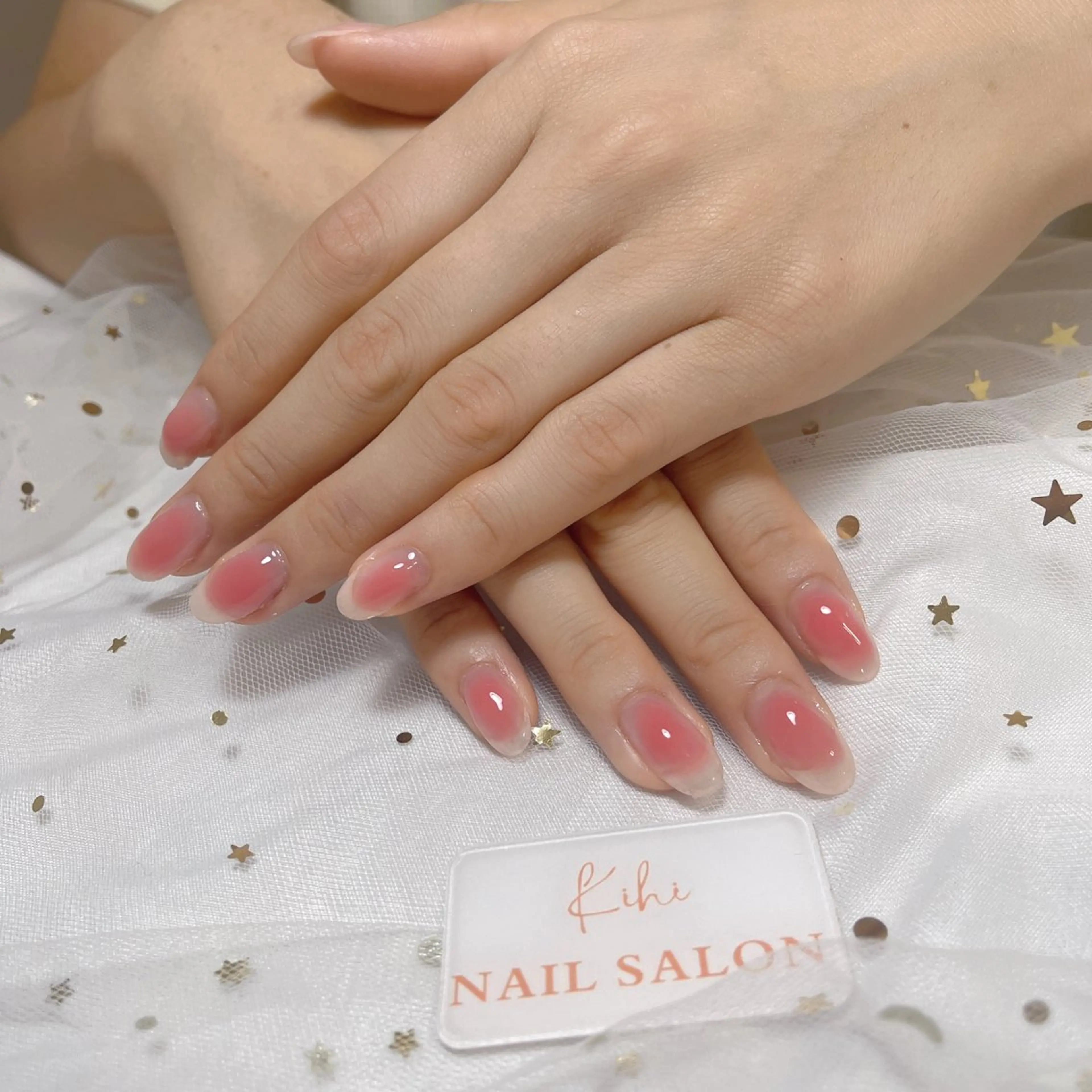 チークネイル(ジェルオフ無料)の写真