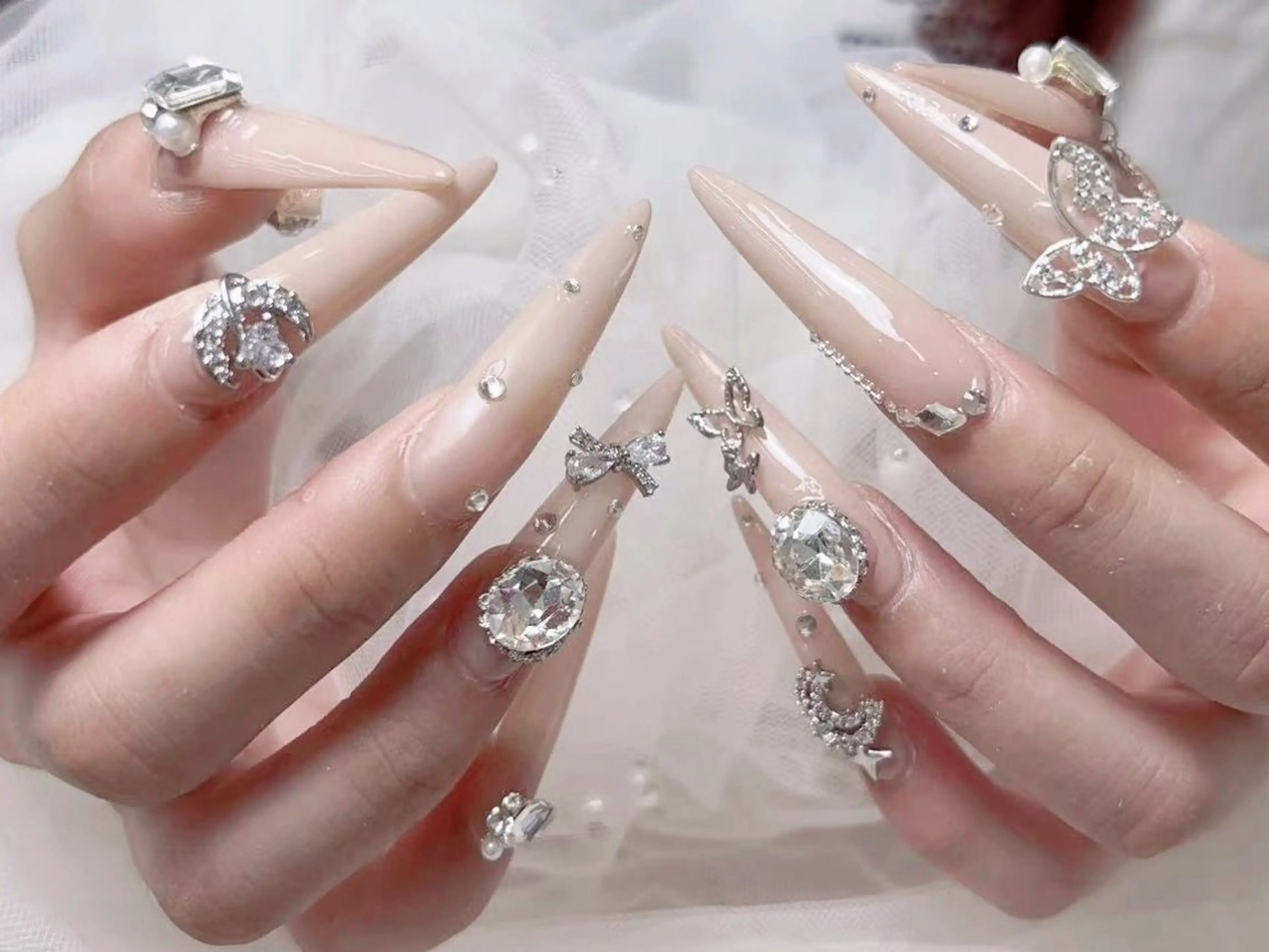 ネイル ハンドネイル ネイルサロン lotusのネイルデザイン