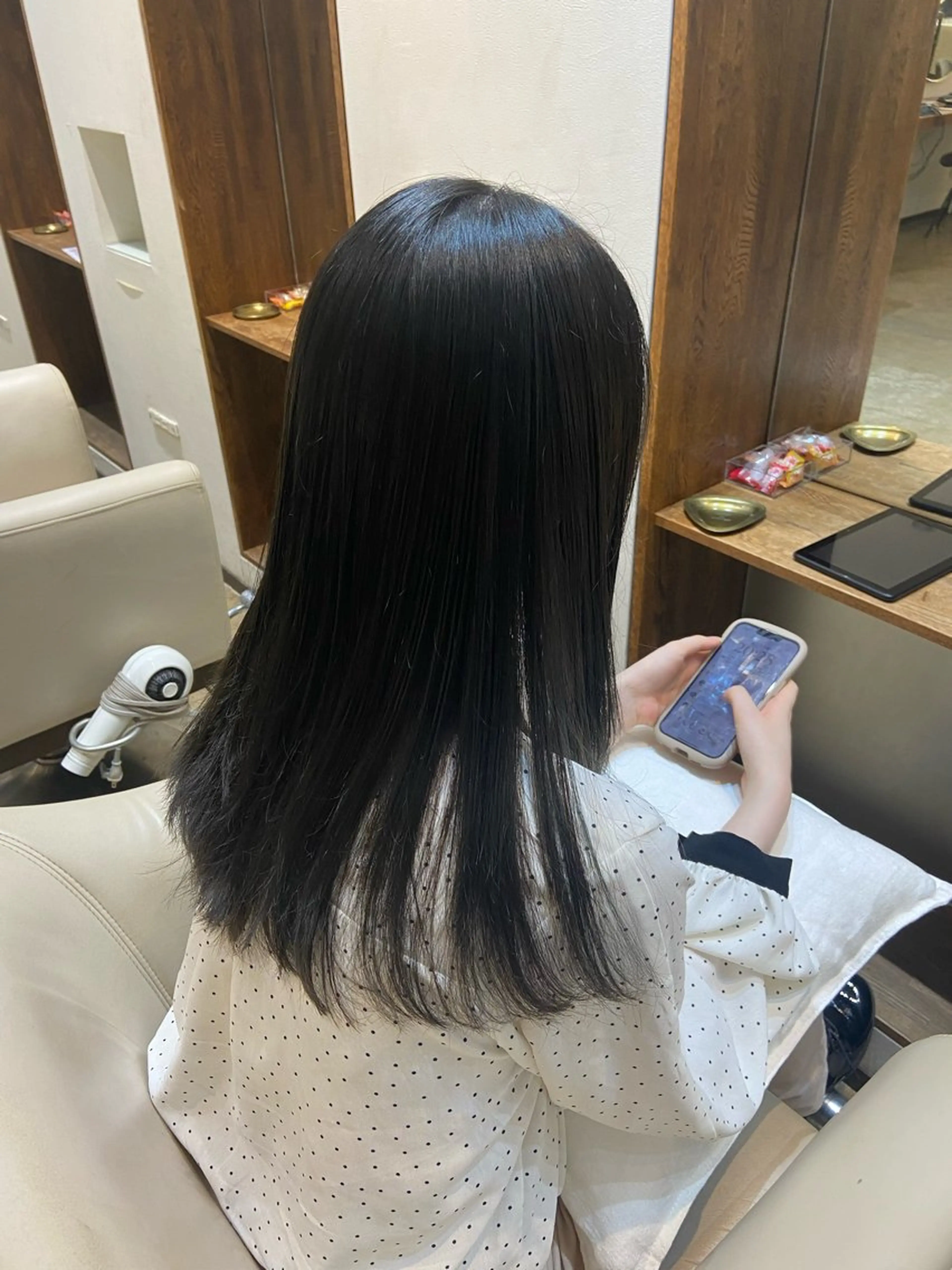 《ミニモ限定価格︎‼︎》メンテナンスカット無料+カラー+トリートメント🖤補足説明のご確認をお願い致します🙇‍♀️の写真