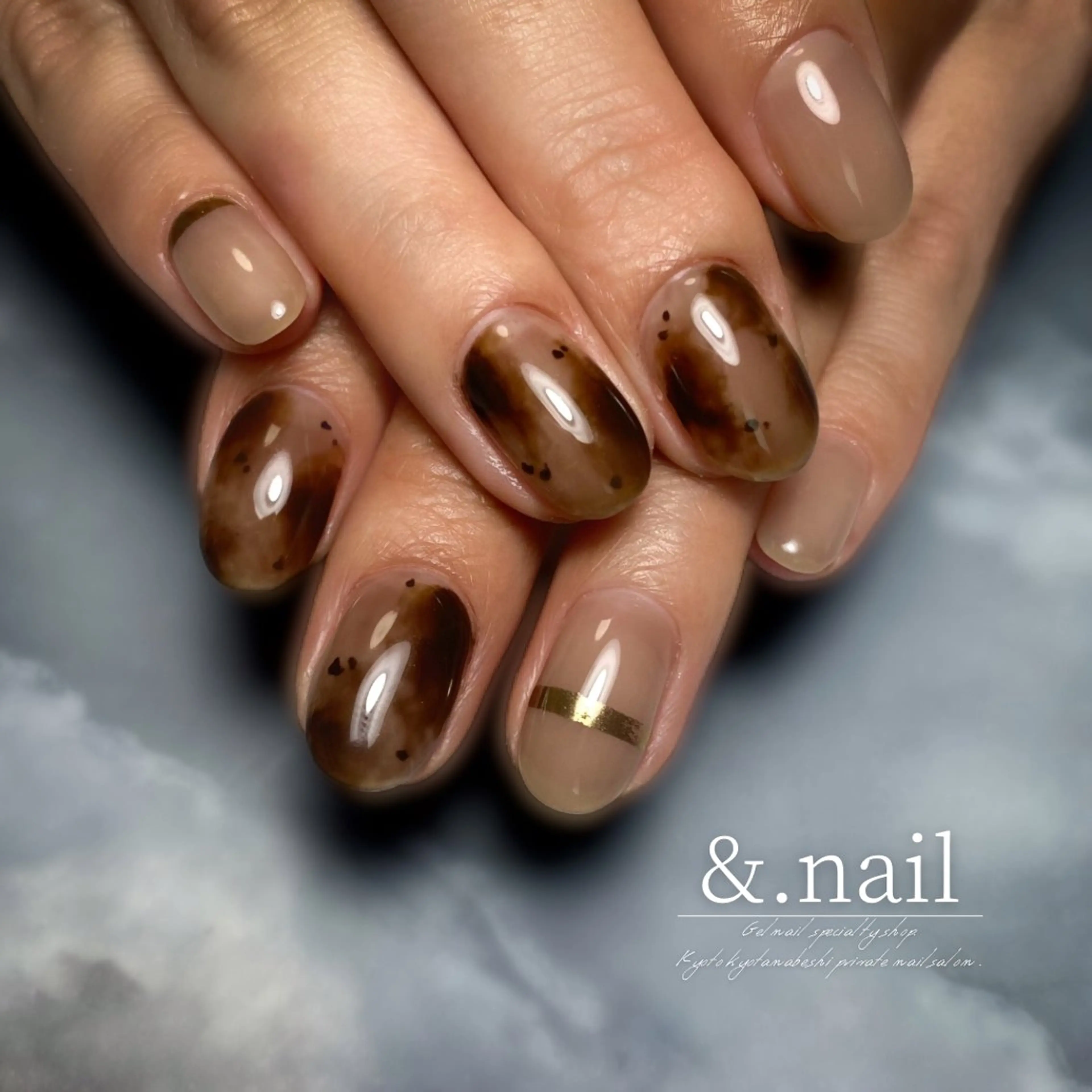 ネイル アニマル柄 ニュアンスネイル ハンドネイル &.nail/ ニュアンス/持込み可のネイルデザイン