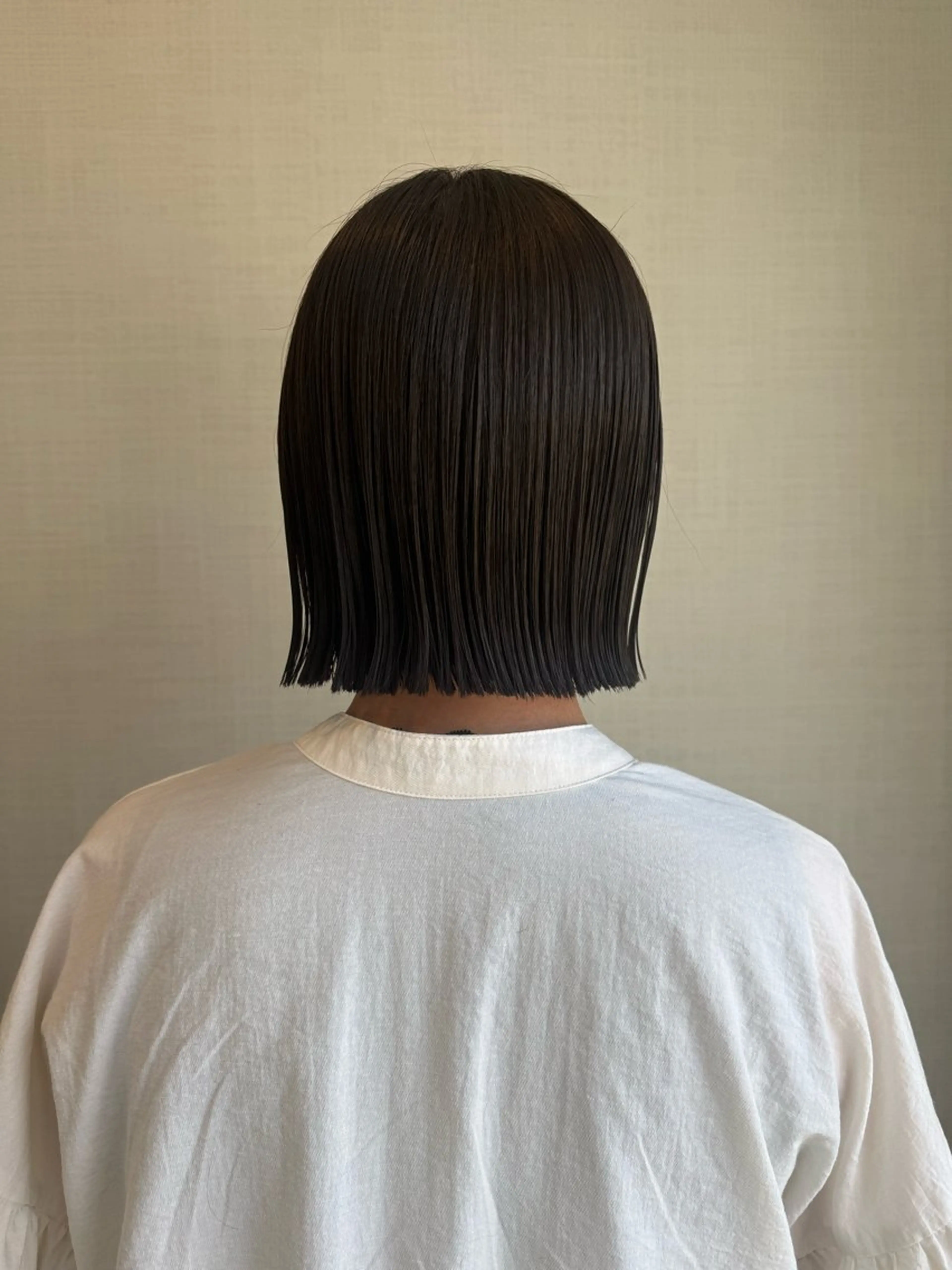 ショート 切りっぱなしボブ ボブ ヘアカラー トリートメント 浅津 菜月のヘアスタイル