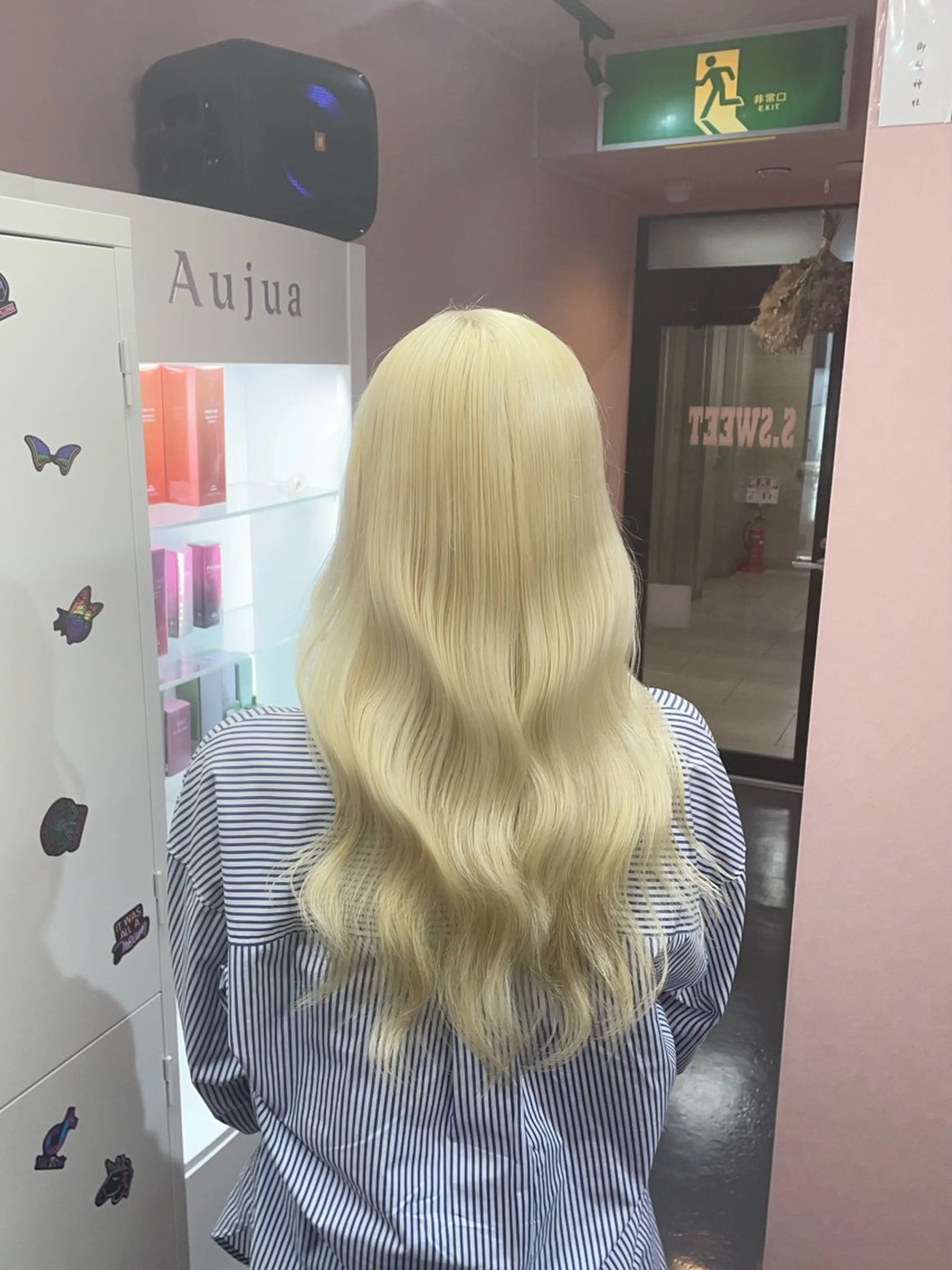 🩵2番人気🩵一気に明るくハイトーンに✨️ホワイトブリーチ×2回＋フルカラー 黒染めの方もこちらのメニュー❗️の写真