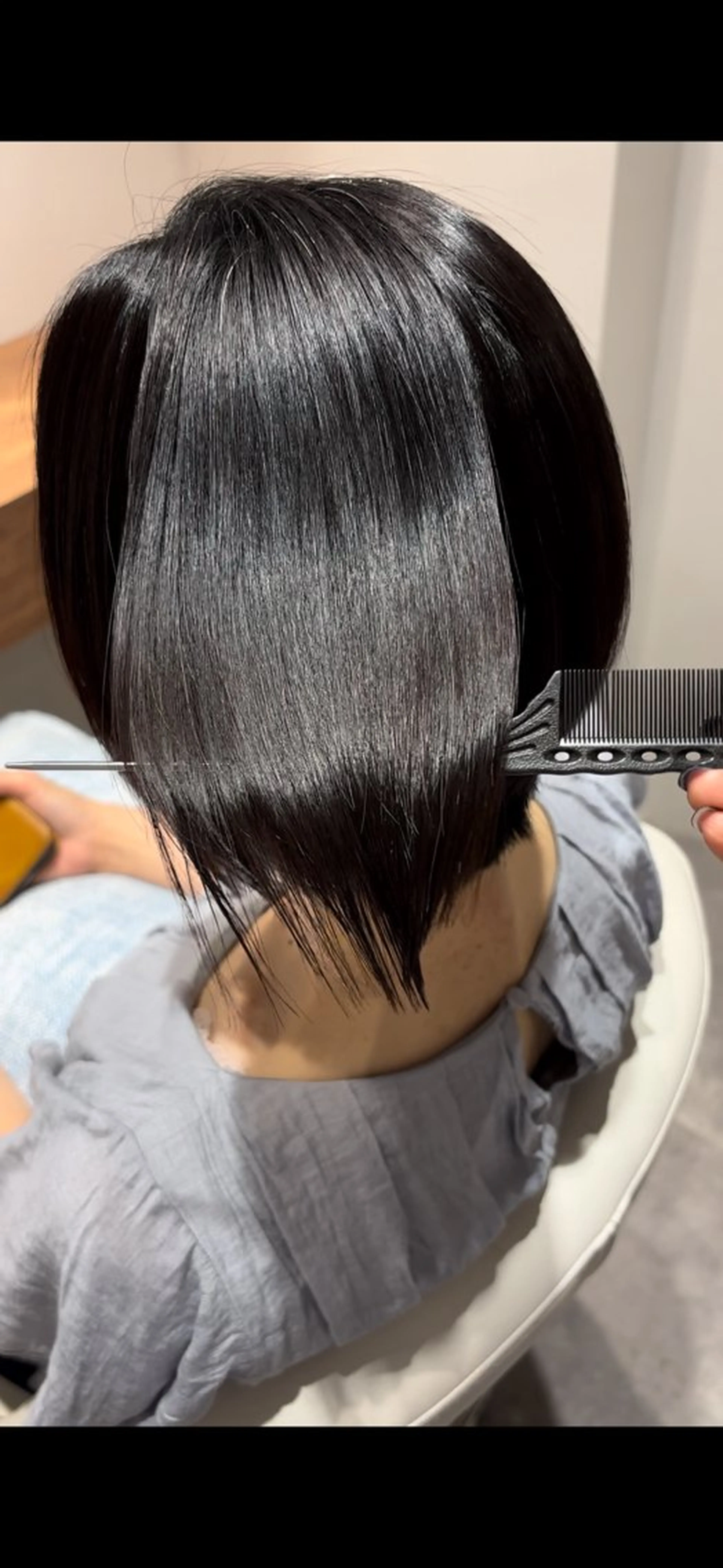 ショート カット 縮毛矯正 トリートメント 美髪ヘア 🤍erikaのヘアスタイル