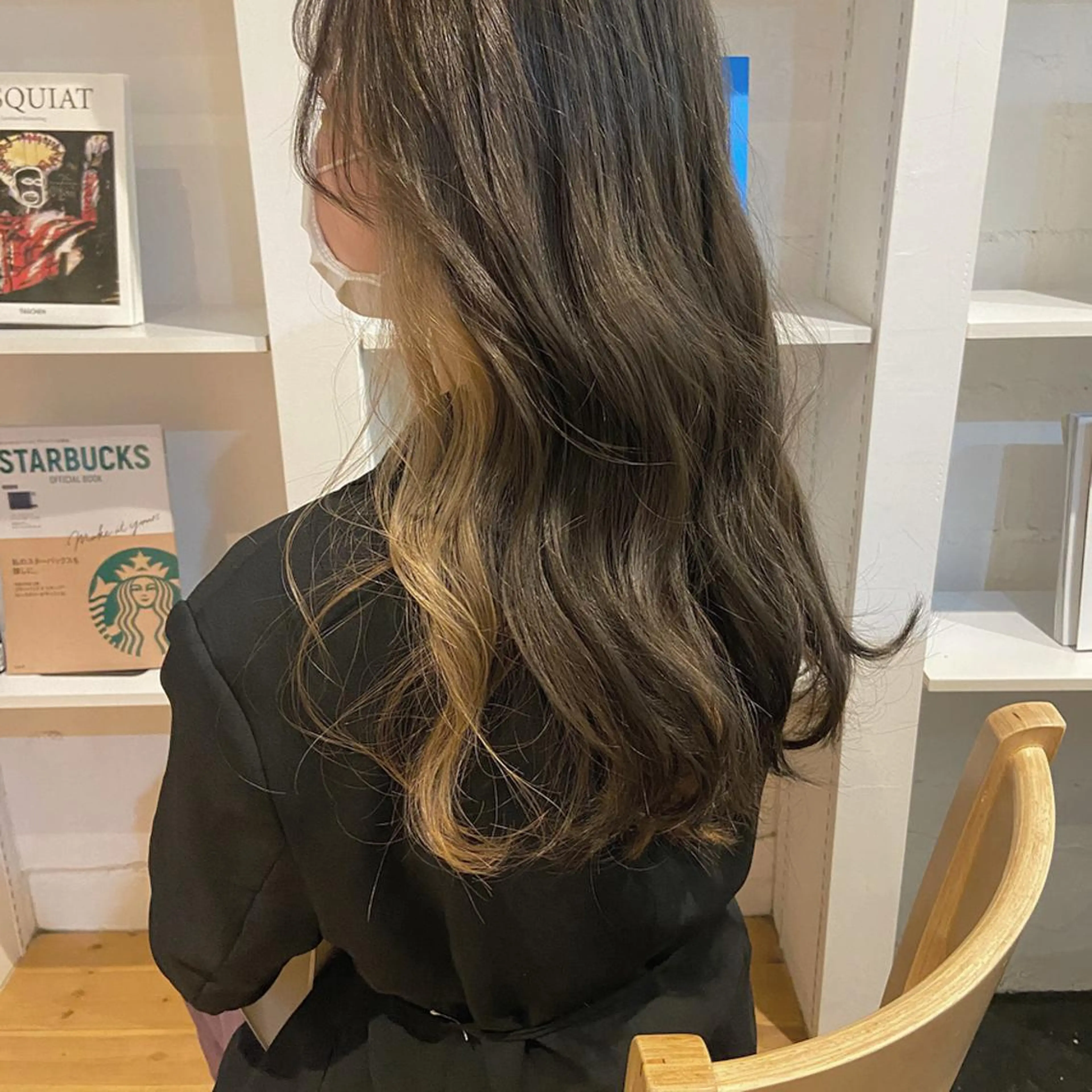 セミロング 小玉 杏華のヘアスタイル