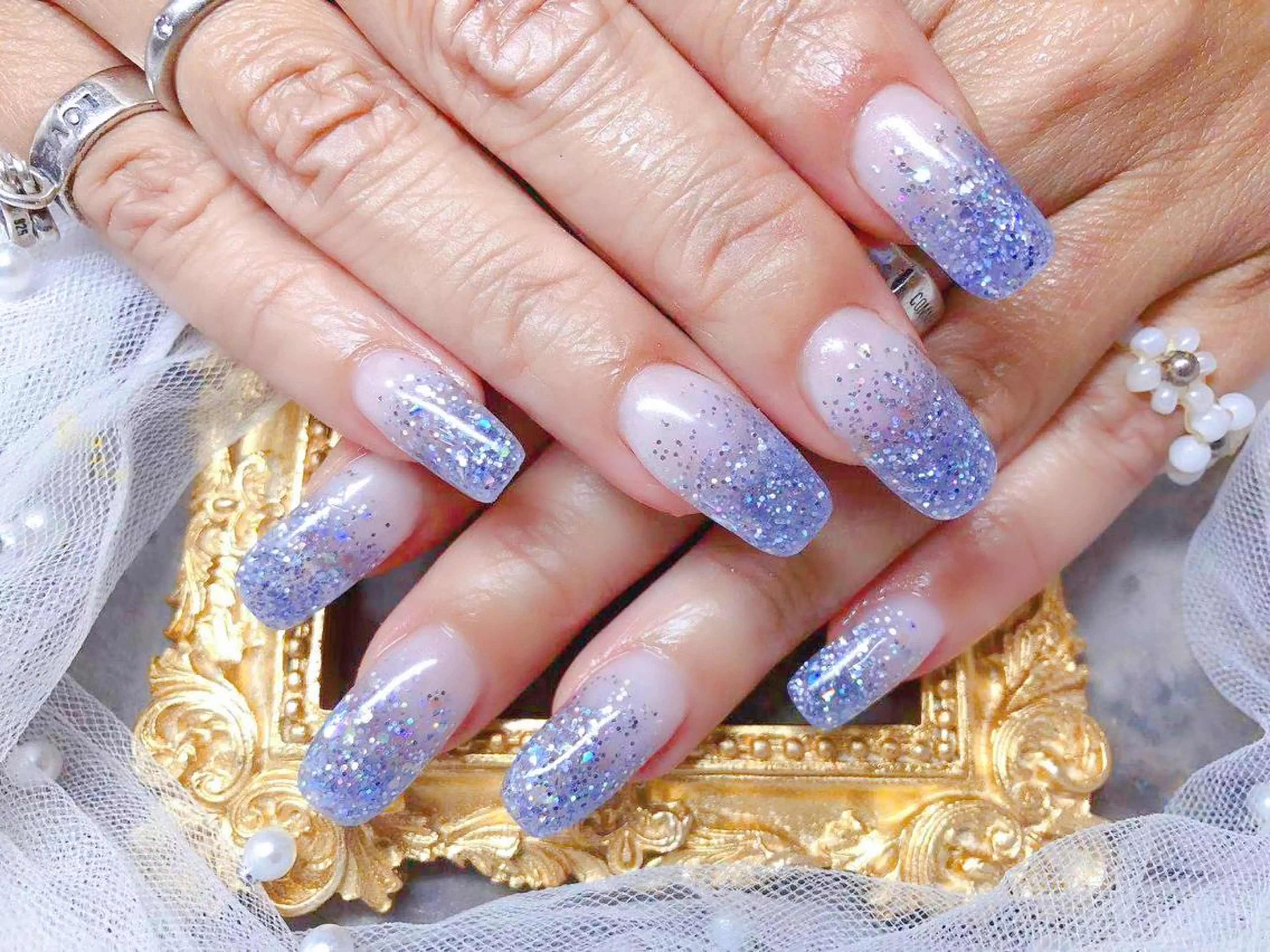 ネイル マジックミラー所属・マジック ミラーのネイルデザイン