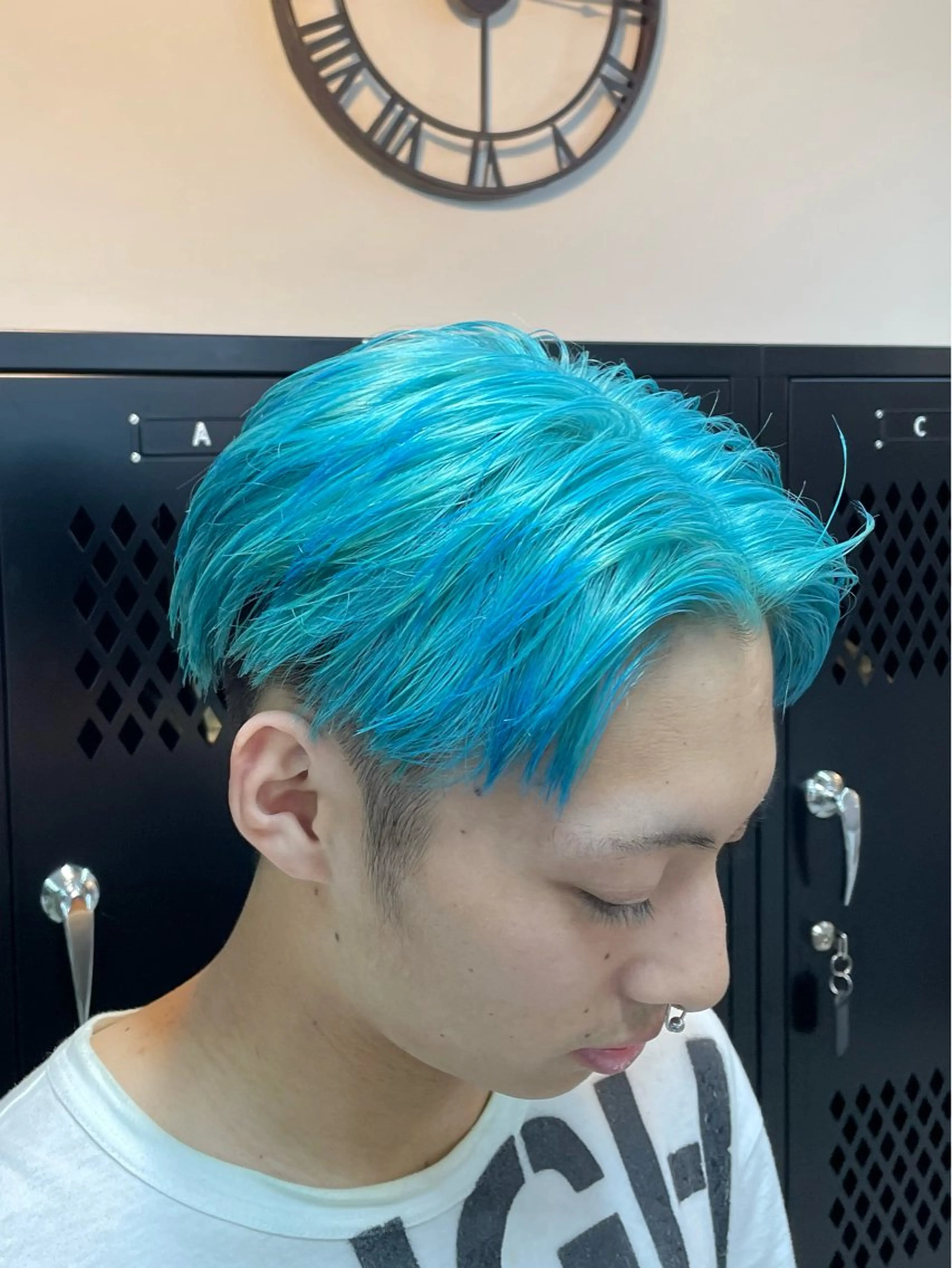 ショート カラー 沖見 颯斗のヘアスタイル