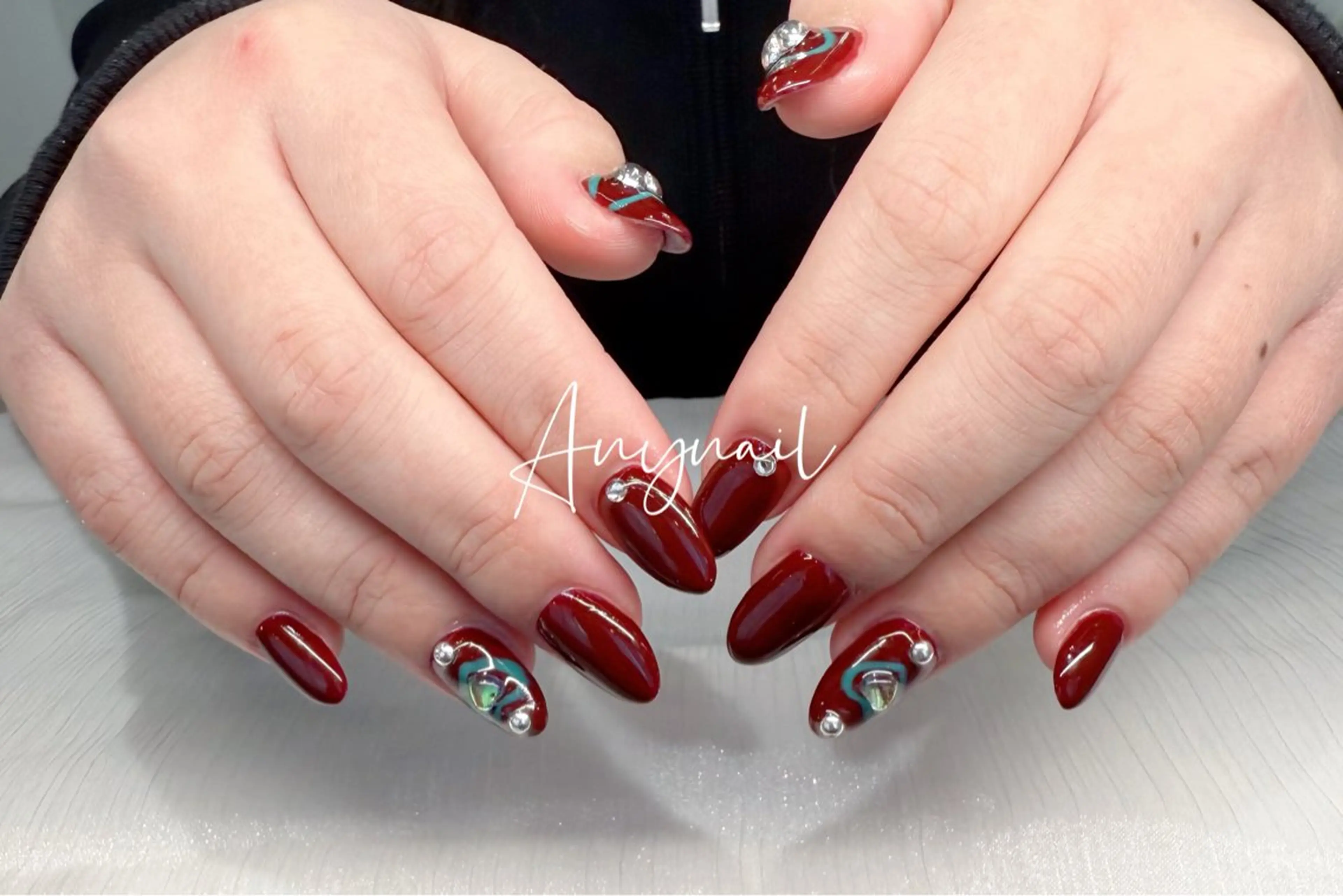 ネイル アートネイル グラデーション キラキラネイル ニュアンスネイル オフィスネイル ハンドネイル Any_nail新大久保店所属・Any nail新大久保店のネイルデザイン