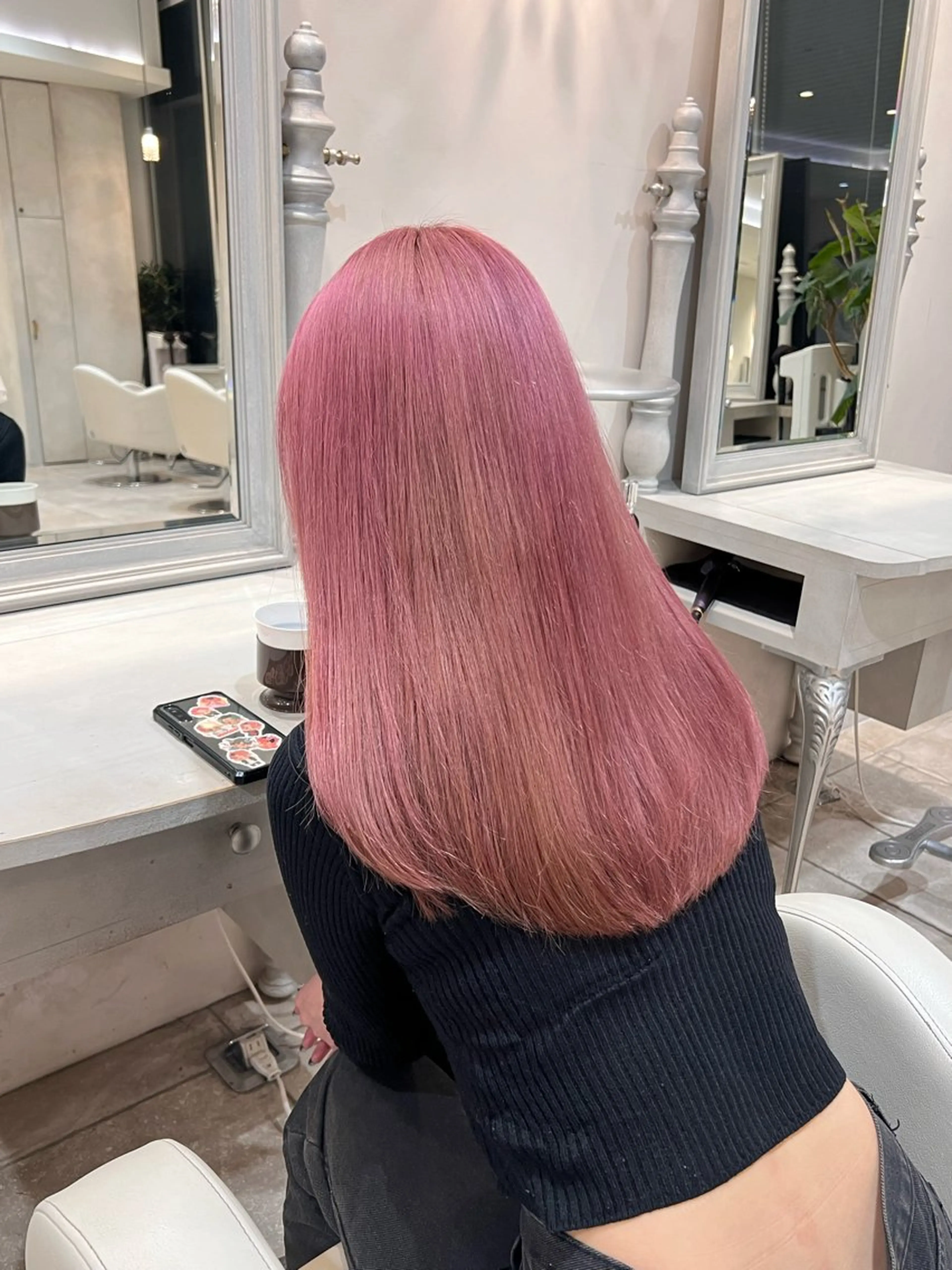 カラー ピンクカラー ヘアカラー 地毛風ストレート/ ケアカラー/セキネのヘアスタイル