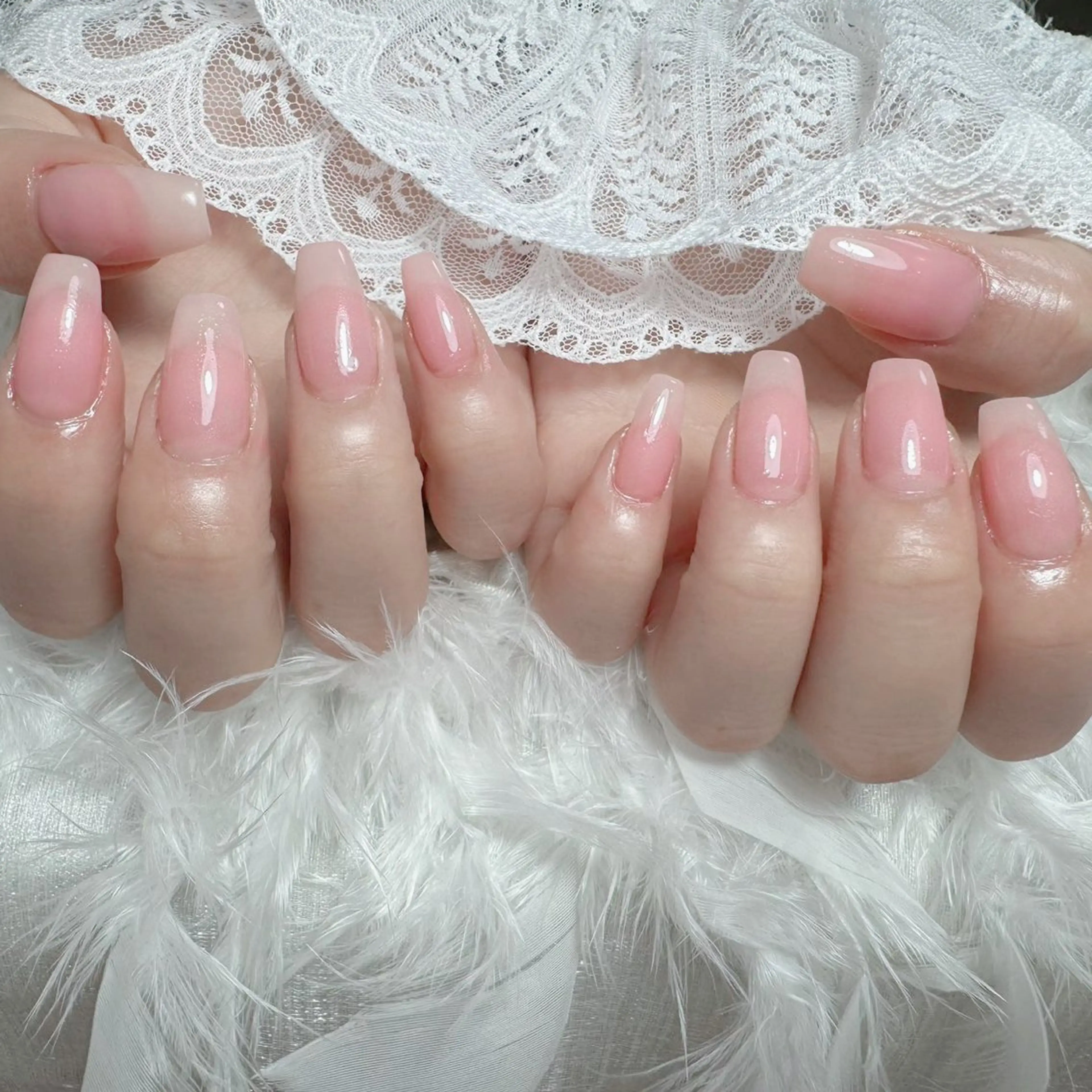 ネイル アートネイル オーロラネイル ガーリー キラキラネイル 韓国ネイル YUKI_ Monster💟のネイルデザイン