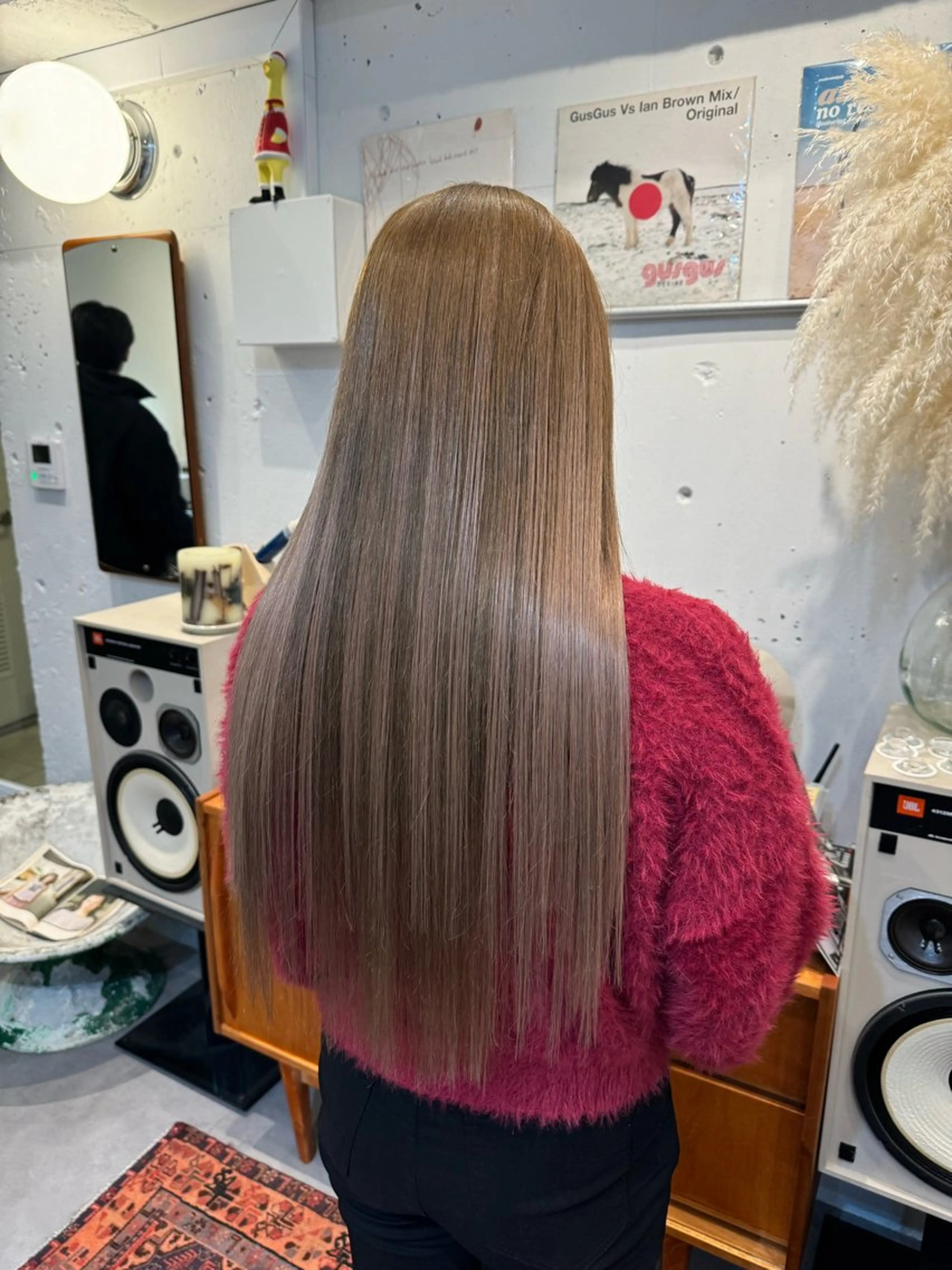 ロング カラー シールエクステ ブリーチ ケアブリーチ エクステ エクステ 黒田 千晴のヘアスタイル