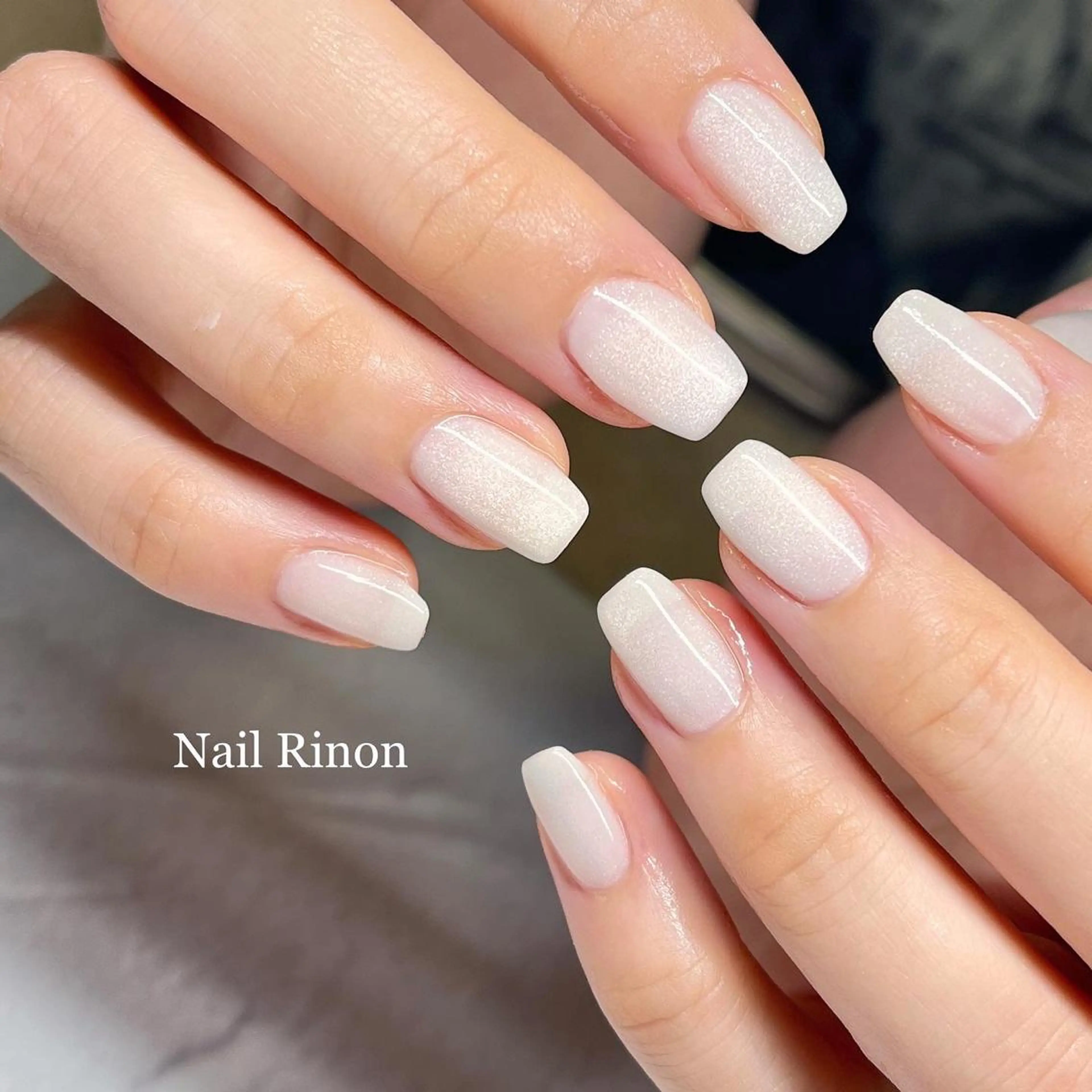 ネイル マグネットネイル ホワイト ハンドネイル Nail Rinonのネイルデザイン