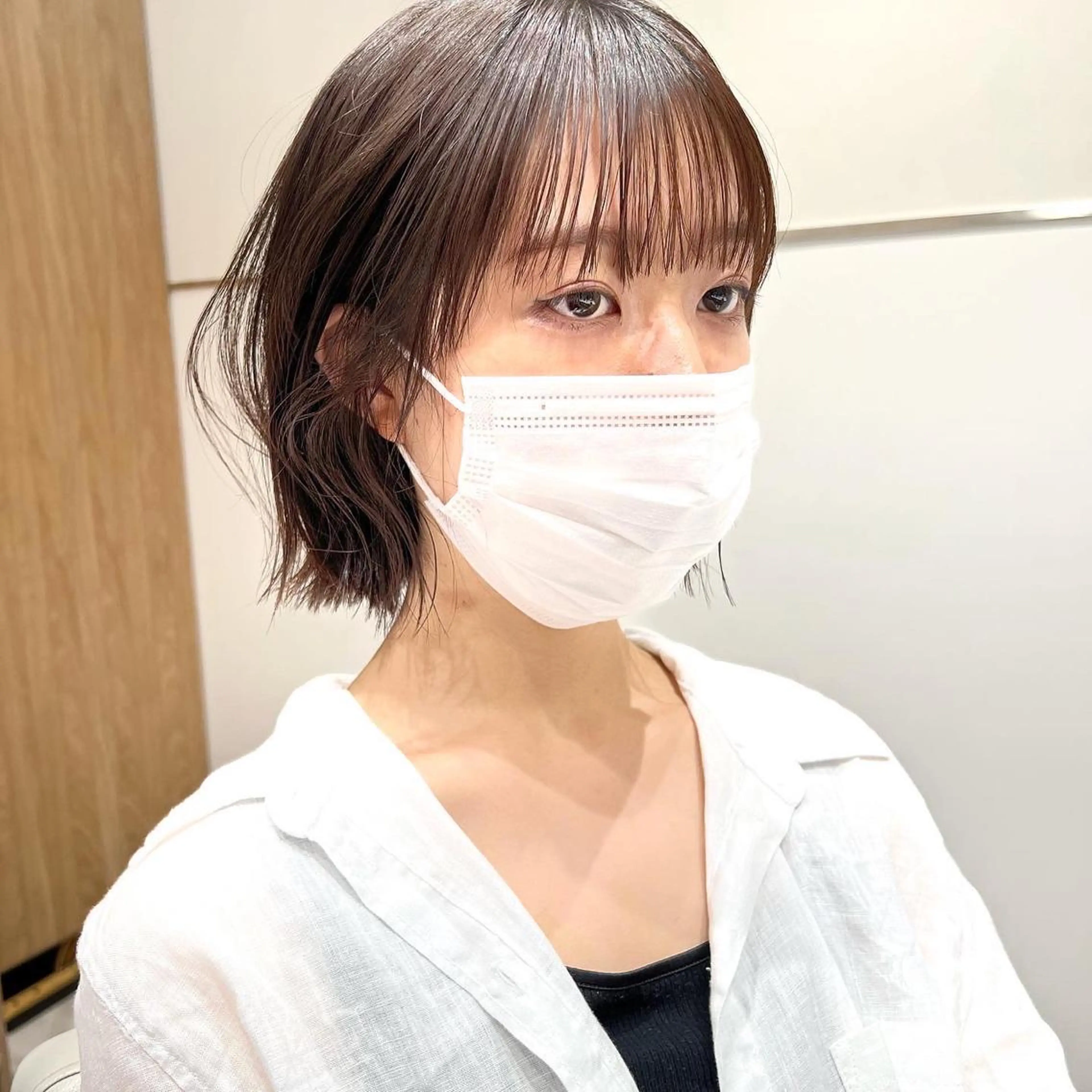 ミディアム カラー ベージュカラー 透明感カラー グレージュ ボブ カット ヘアカラー トリートメント レイヤー専門家 ダブルカラー修のヘアスタイル