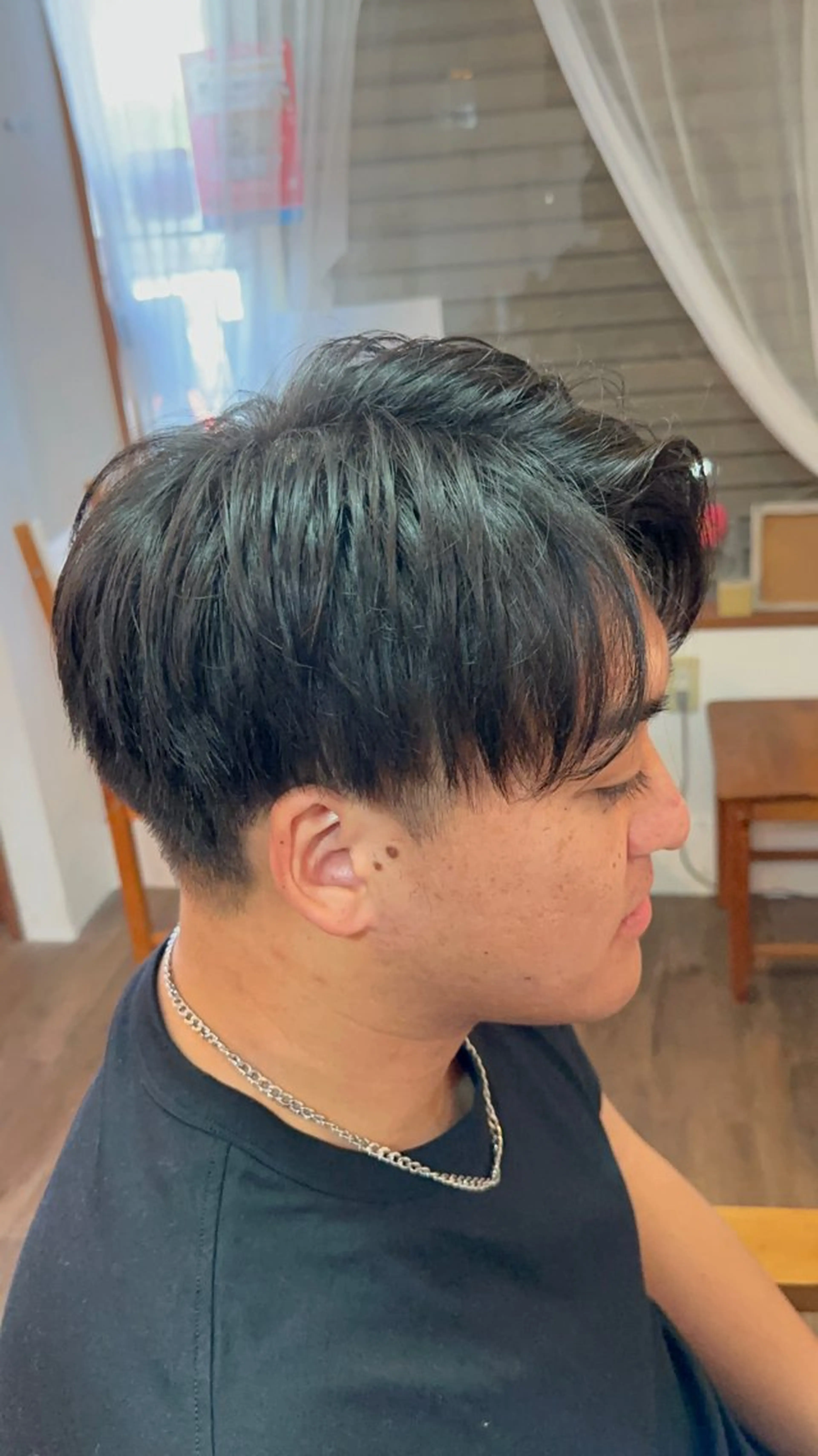 ショート メンズ マッシュ 刈り上げ 鶴田 悠斗のヘアスタイル