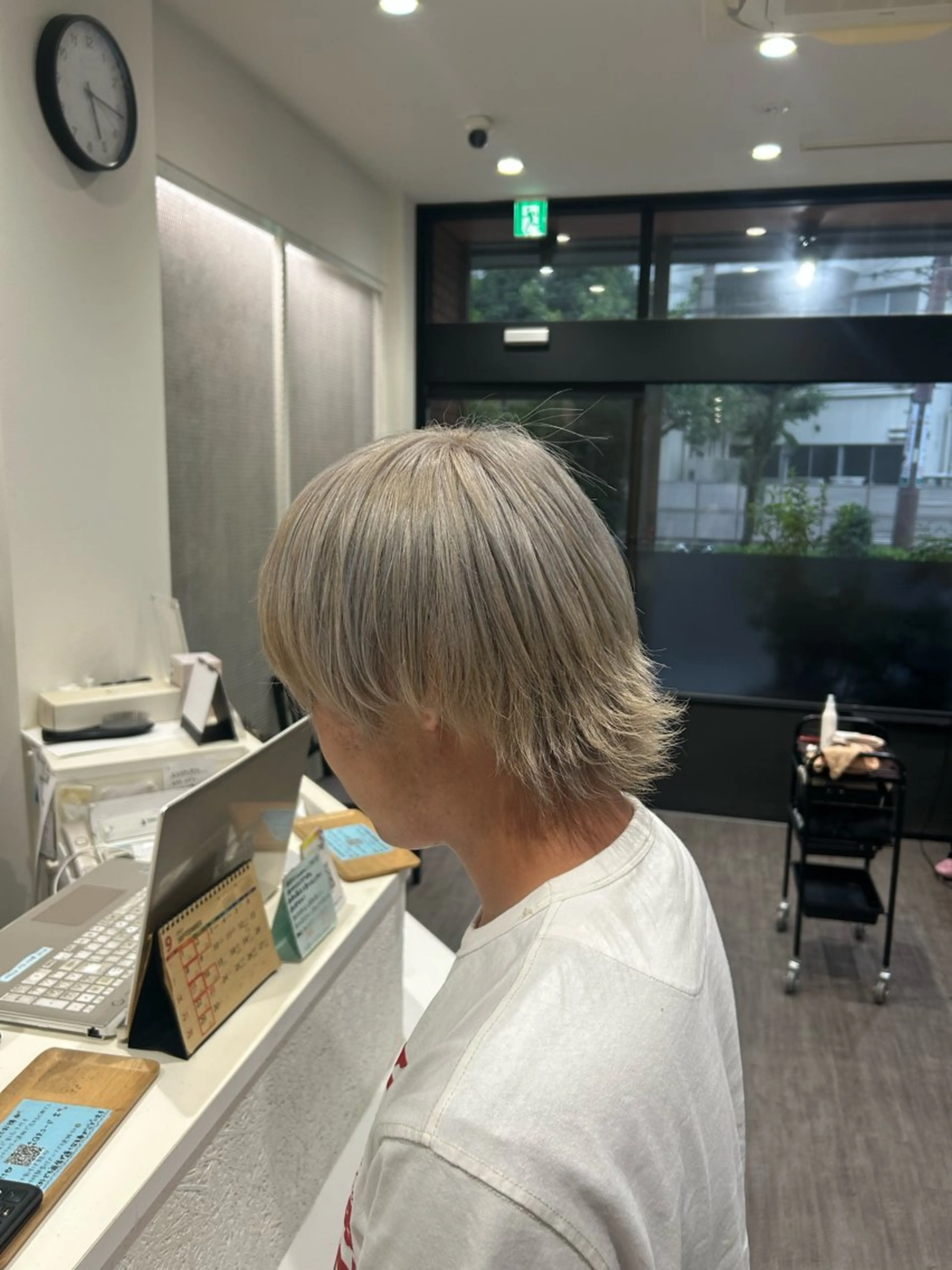 ショート カラー ヘアアレンジ メンズ シルバー ホワイトシルバー ヘアカラー トリートメント cocotte 💟草間紫音💟のヘアスタイル