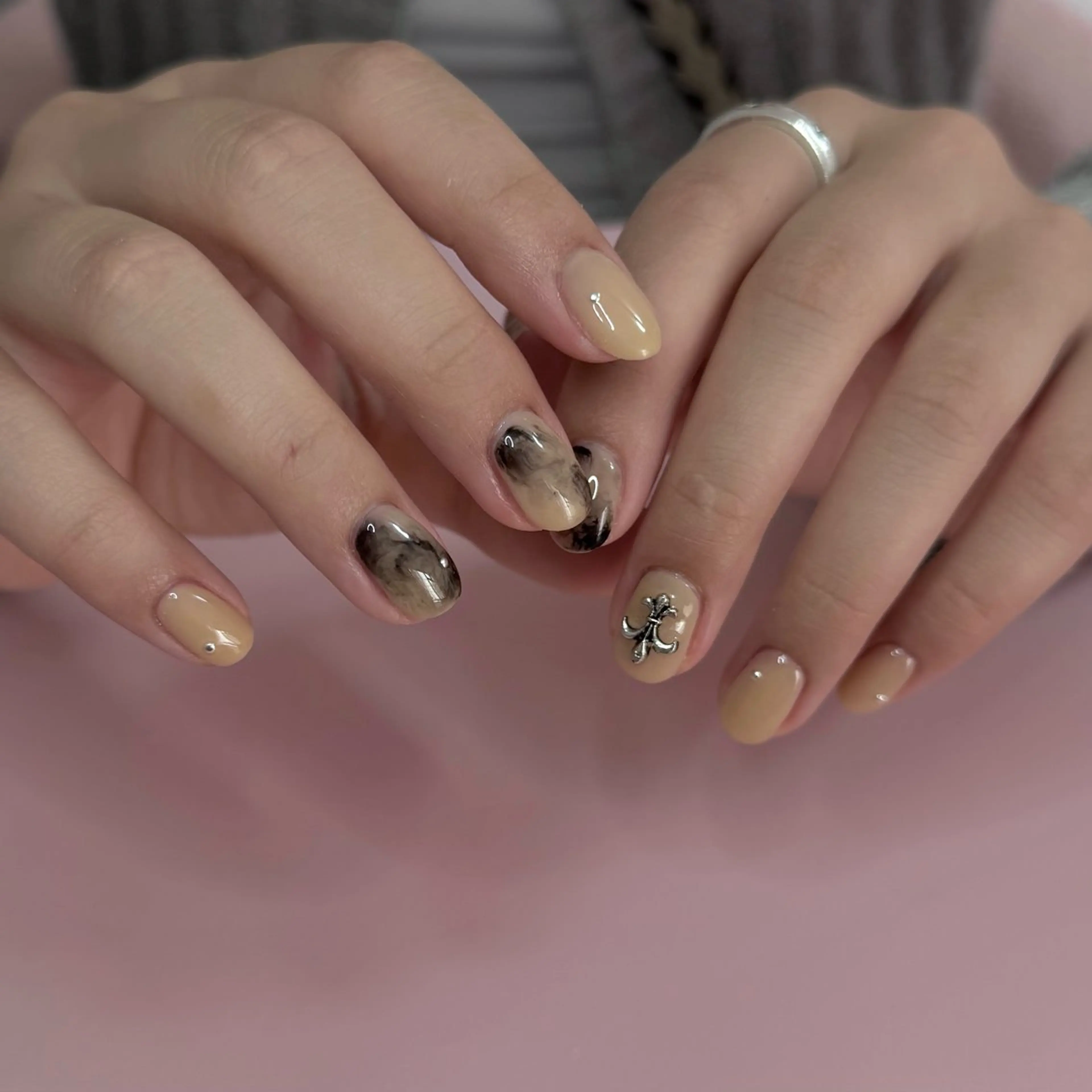 ネイル ハンドネイル NAIL303所属・NAIL303 🛼 SHIORIのネイルデザイン