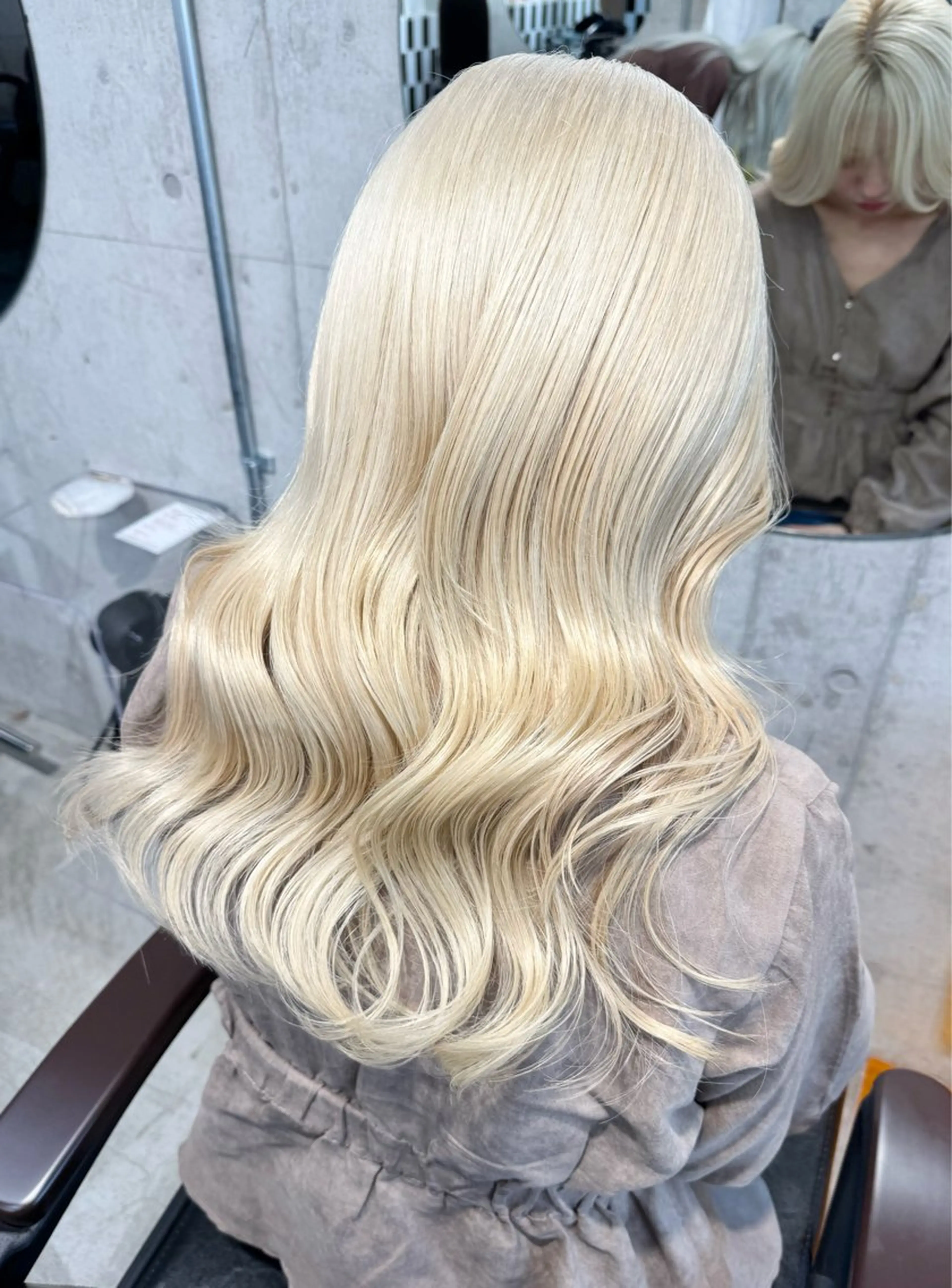 セミロング カラー パーマ ヘアアレンジ メンズ キッズ ブロンド ホワイトブロンド カット ヘアカラー トリートメント ✨艶ハイトーン/ 💗モモ໒꒱のヘアスタイル