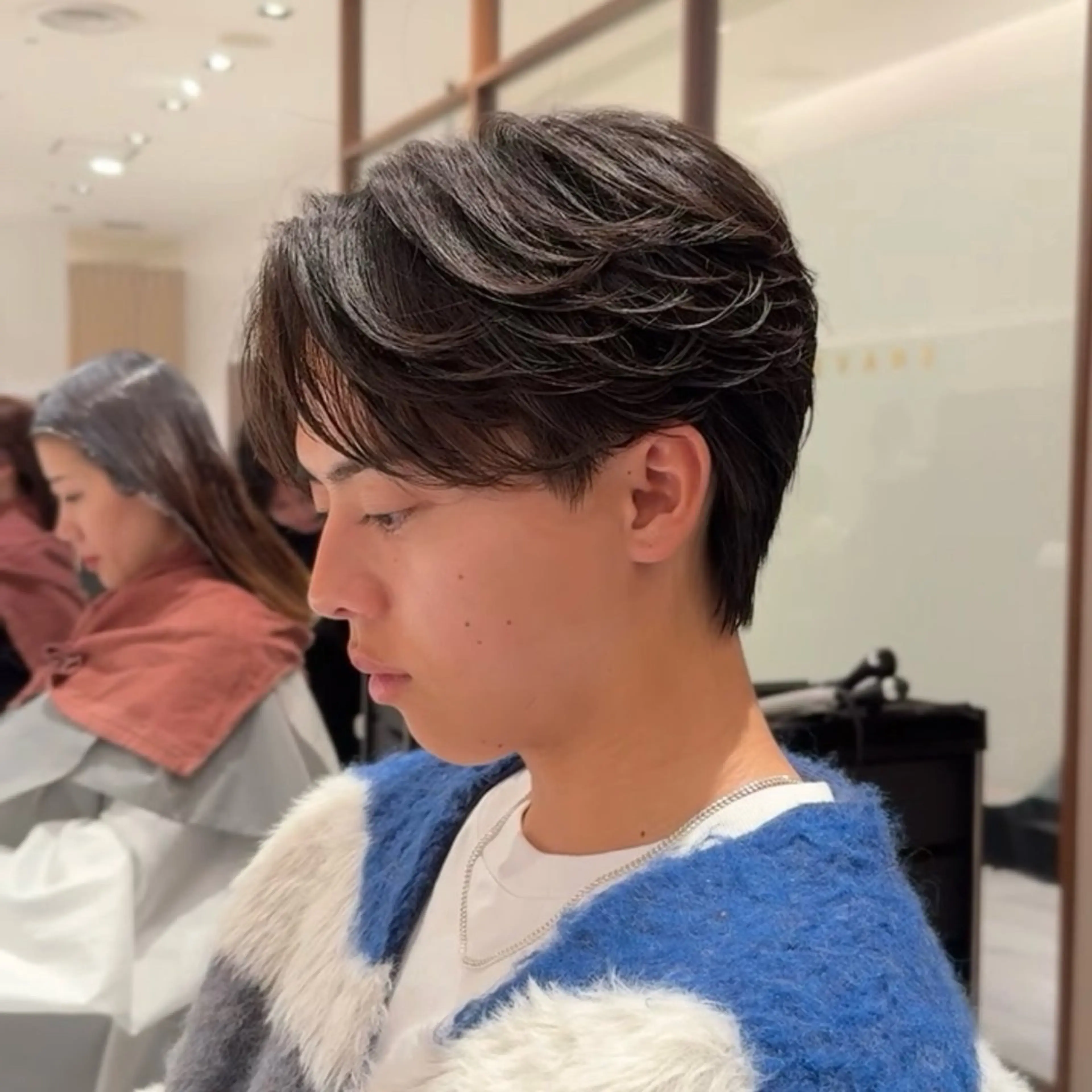 パーマ メンズ メンズ韓国風 メンズパーマ ニュアンスパーマ WARREN・TRICOMI NEW YORK所属・石崎 はるかのヘアスタイル