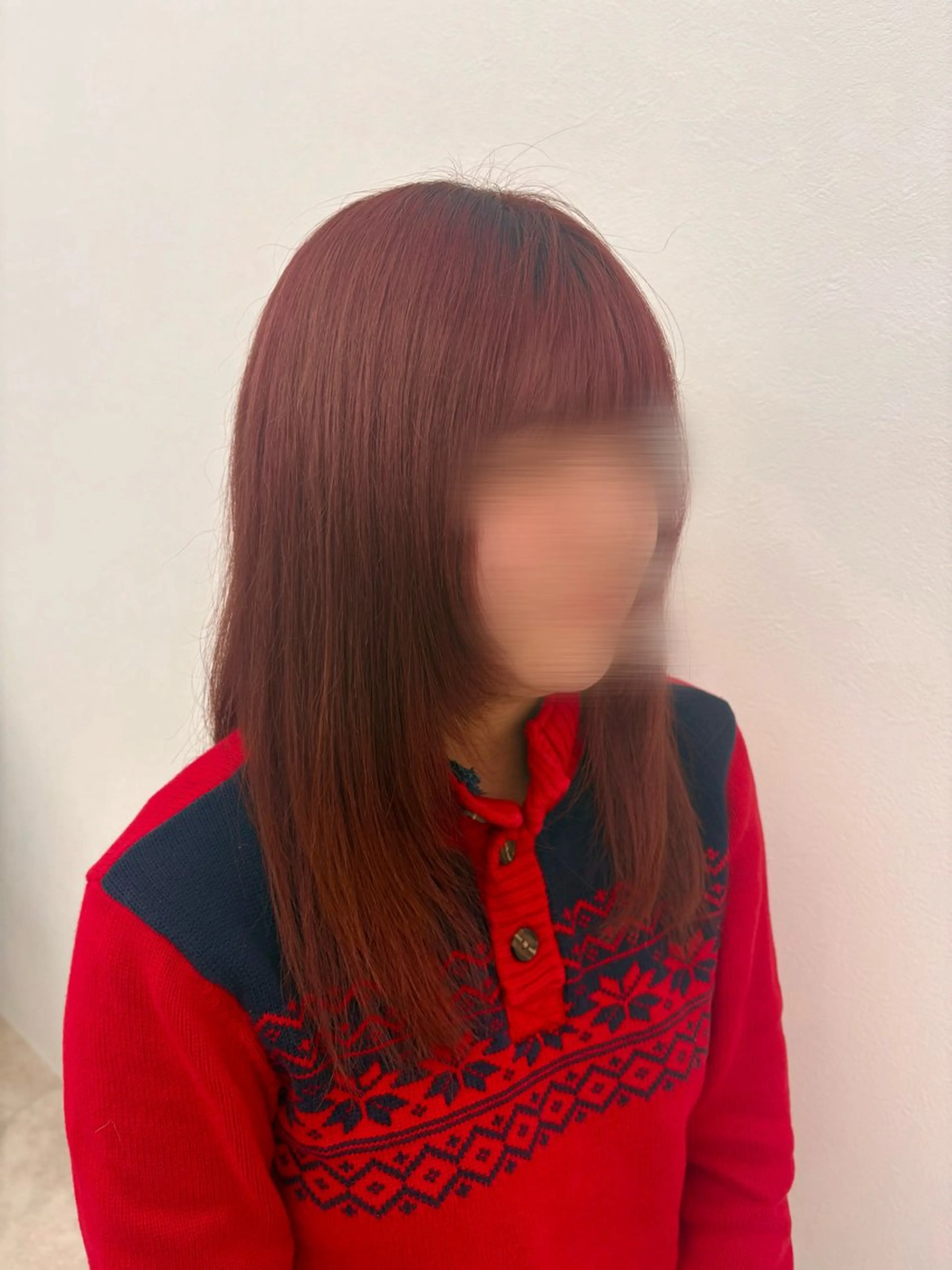 ミディアム カラー レッドカラー 佐藤 琳のヘアスタイル