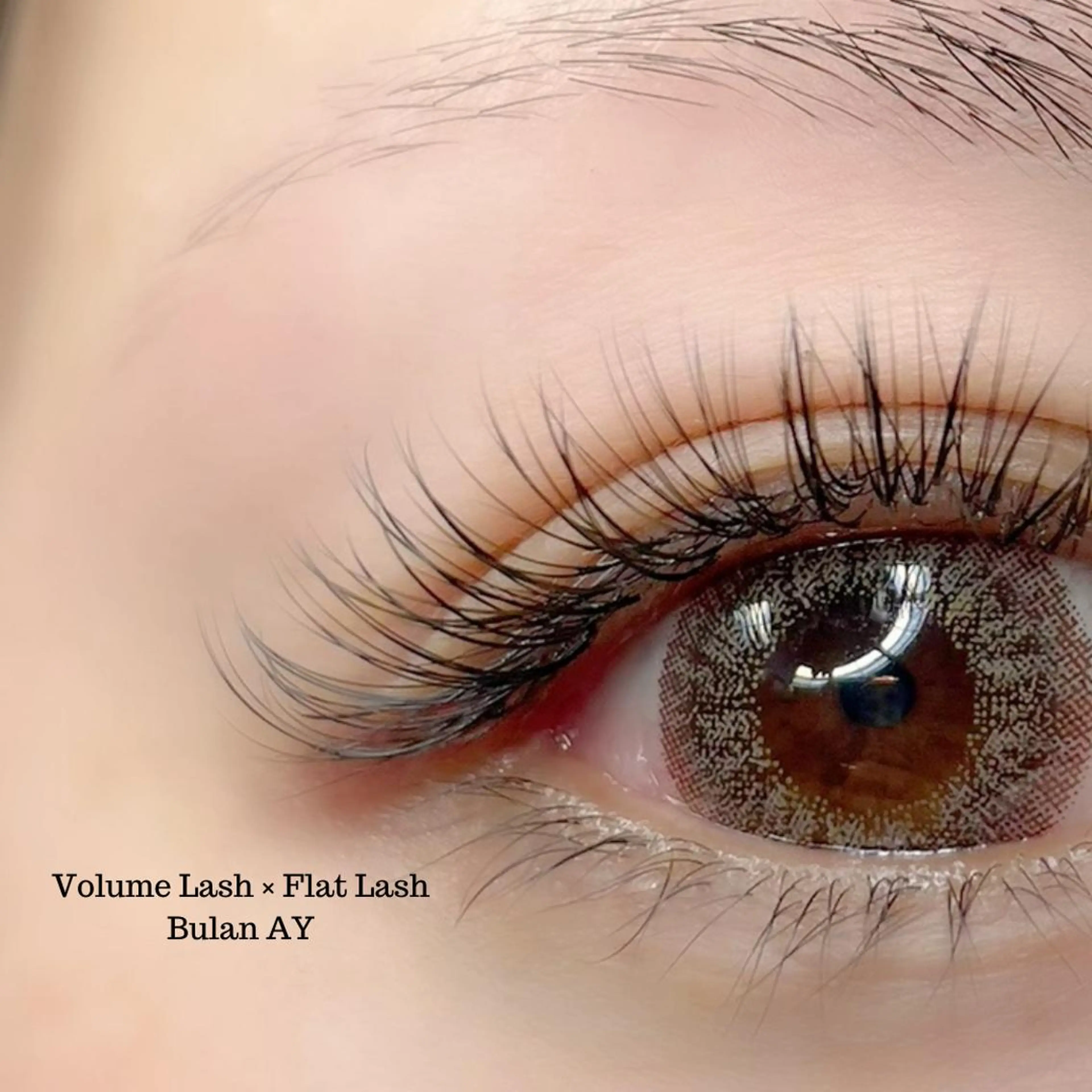 欲張りラッシュ🪄ハイブリッド140本(ボリュームラッシュ×フラットラッシュ)の写真