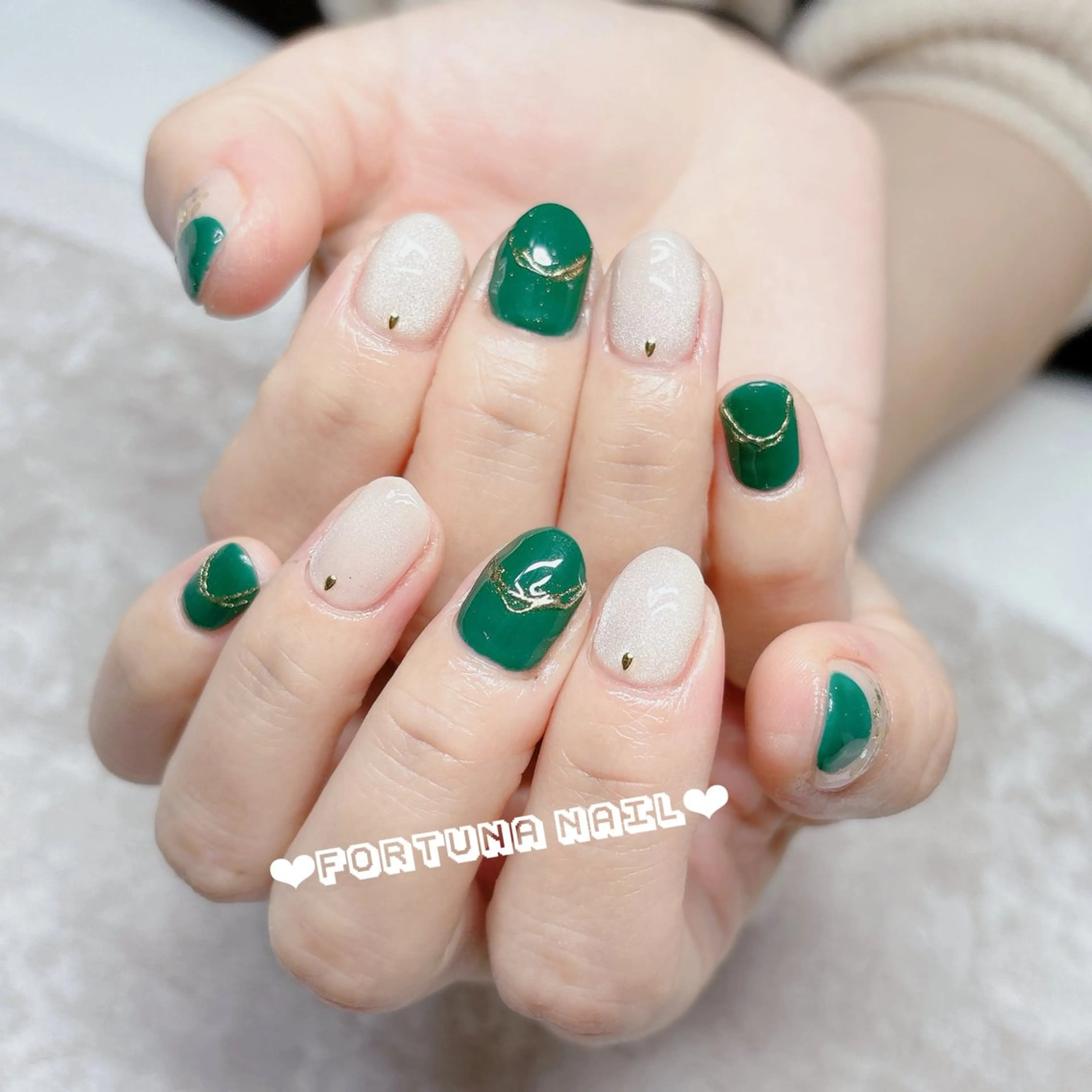 ネイル ハンドネイル ハンドケア Nail •Head スパFortunaのネイルデザイン