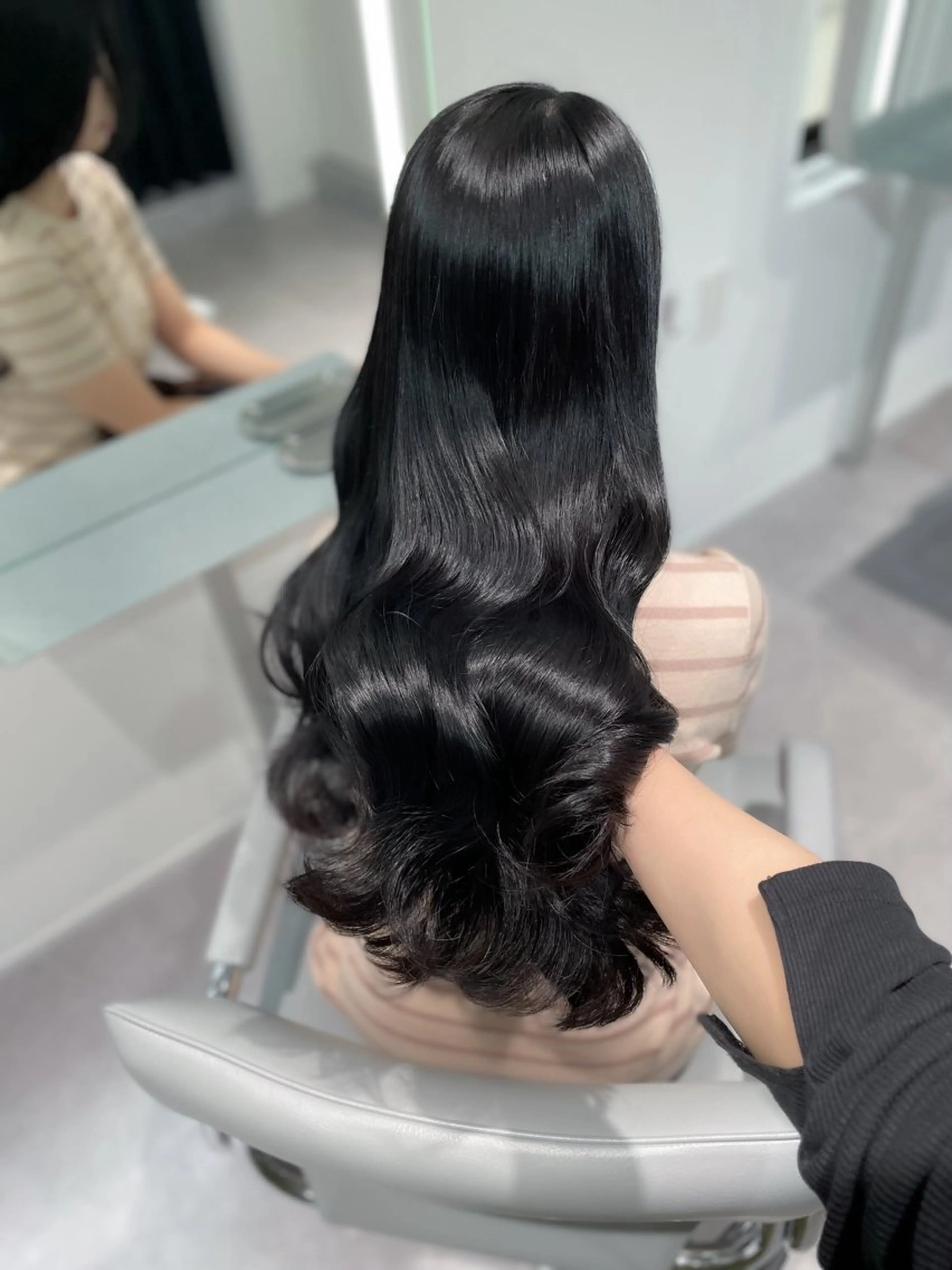 ♡胸下ロングの方限定メニュー♡艶カラー+髪質再生トリートメント+ヘッドスパ付(5分)の写真