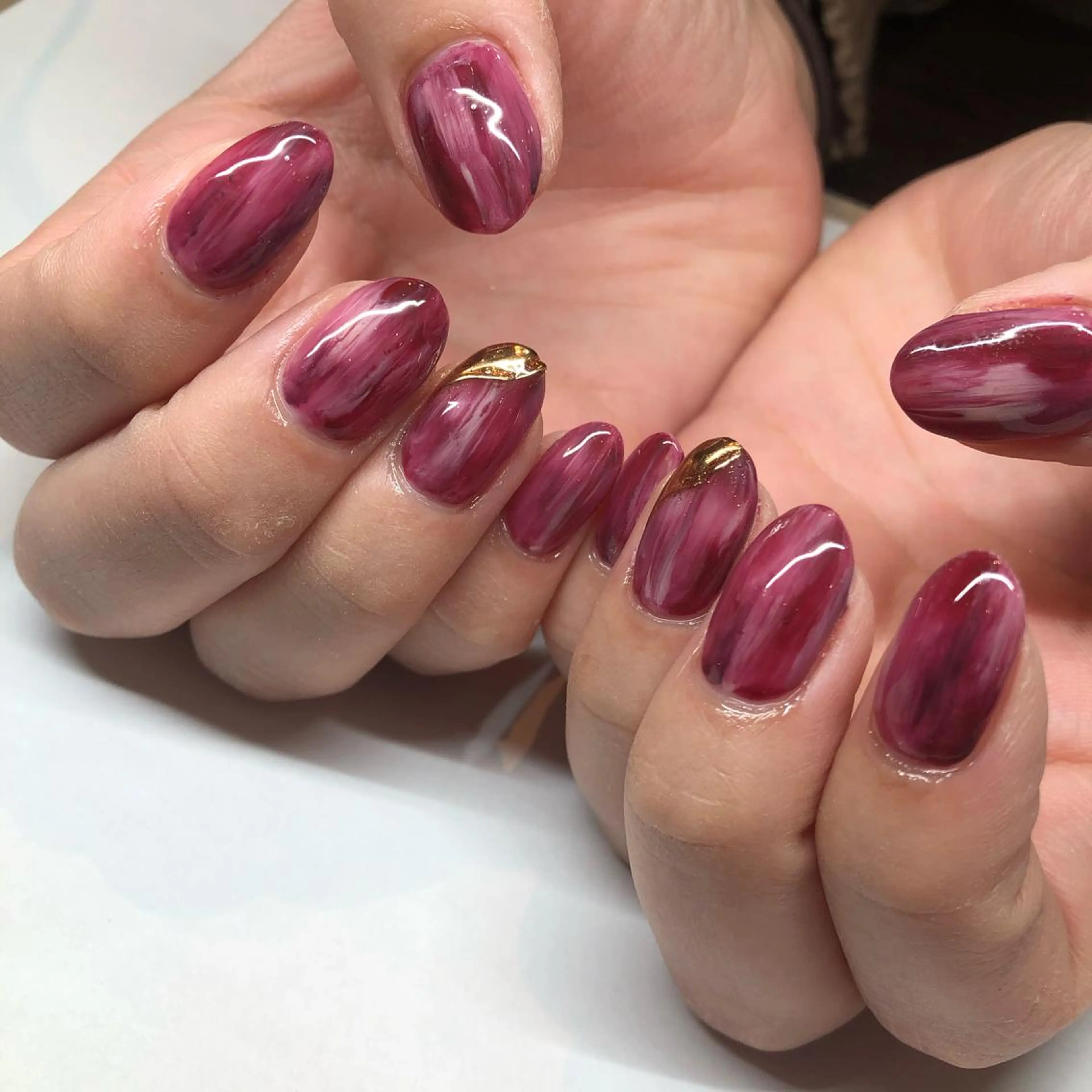 ネイル ニュアンスネイル 赤色 Nail Studio  Coco  Rire所属・丸岡 由奈のネイルデザイン
