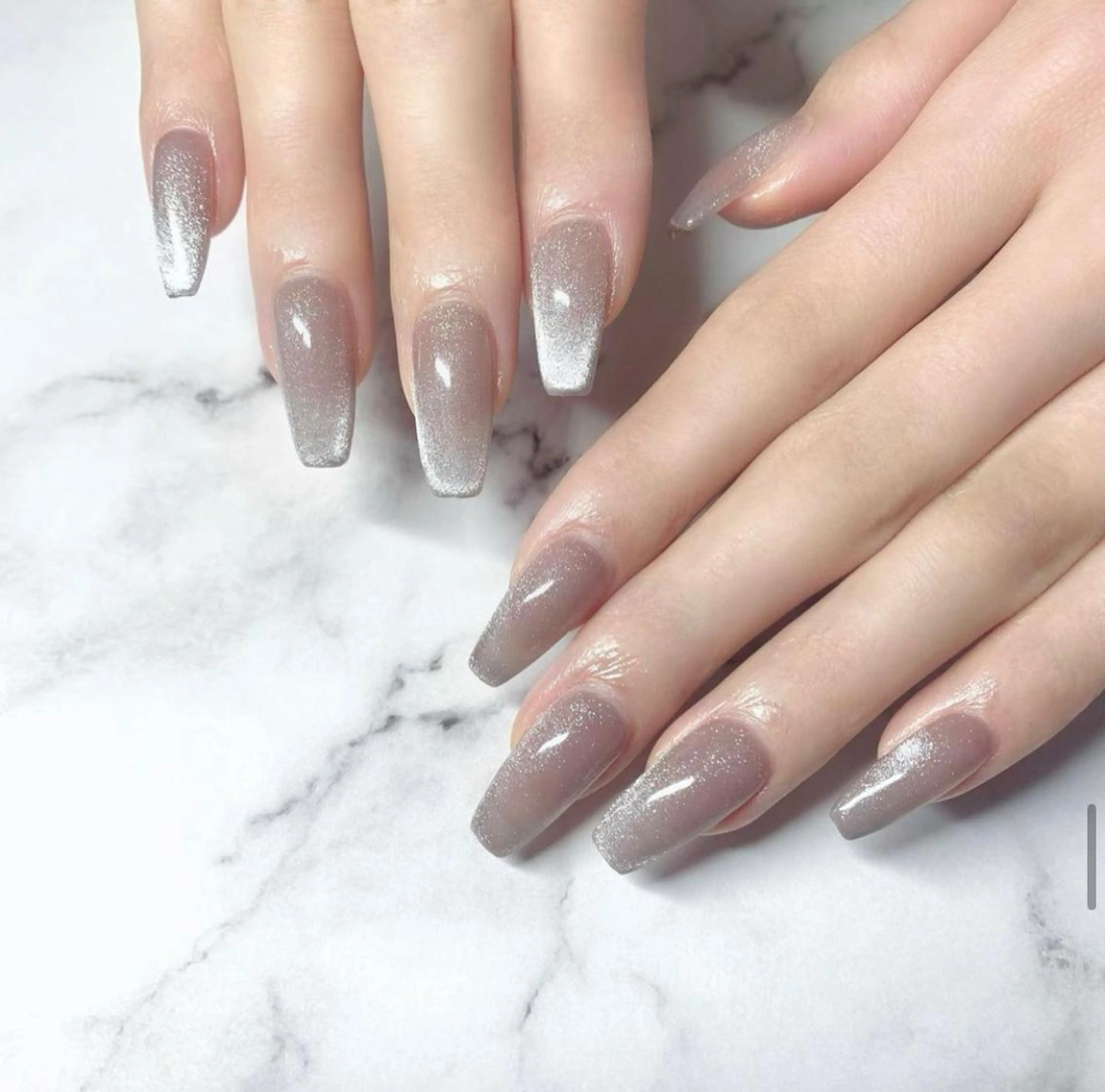 ネイル アートネイル オーロラネイル 成人式 フットネイル 韓国ネイル Yudia -neon-のネイルデザイン