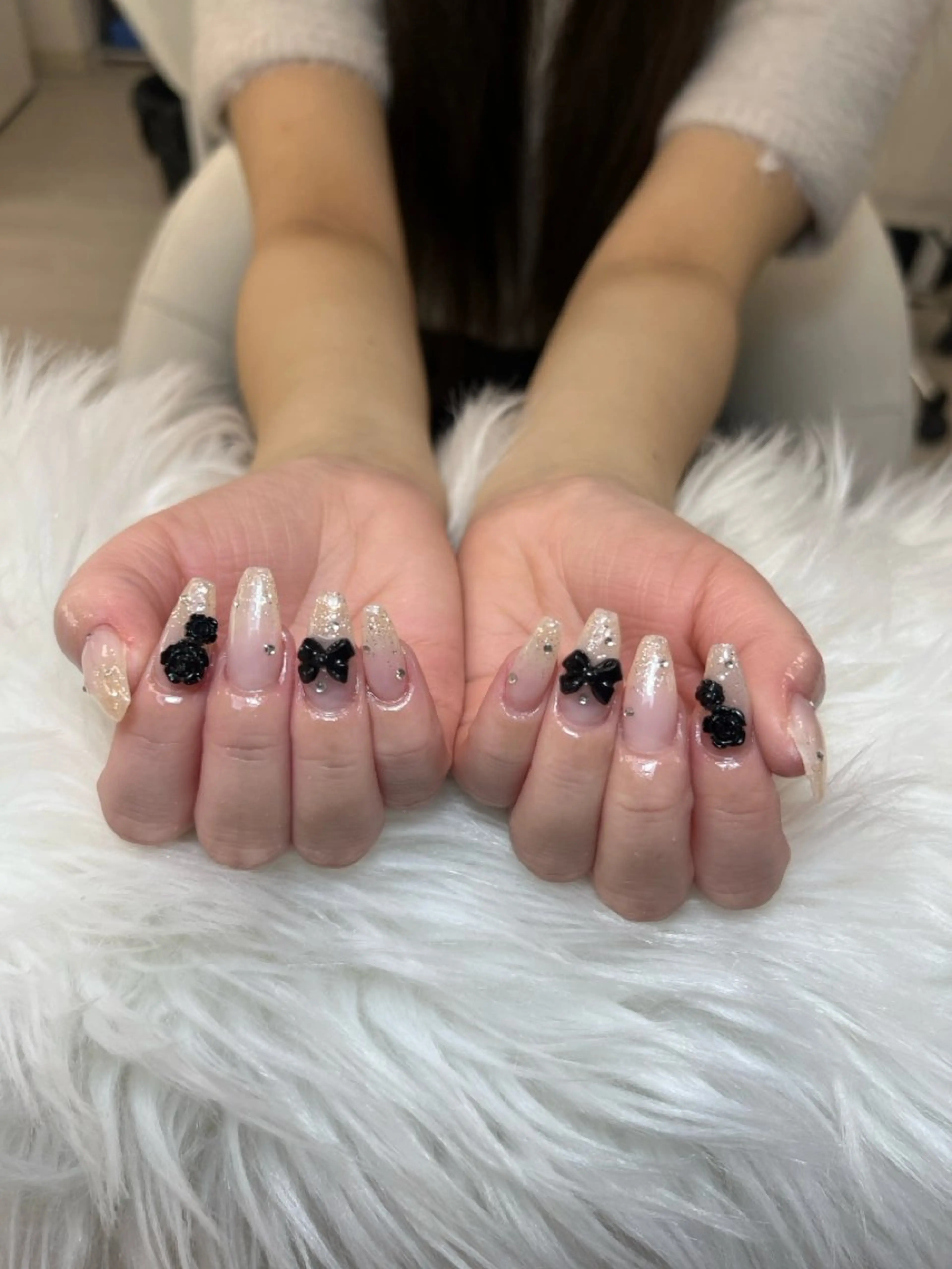 ネイル アートネイル オーロラネイル チークネイル 長さ出し フットネイル Noiranail_ studio川越西口のネイルデザイン