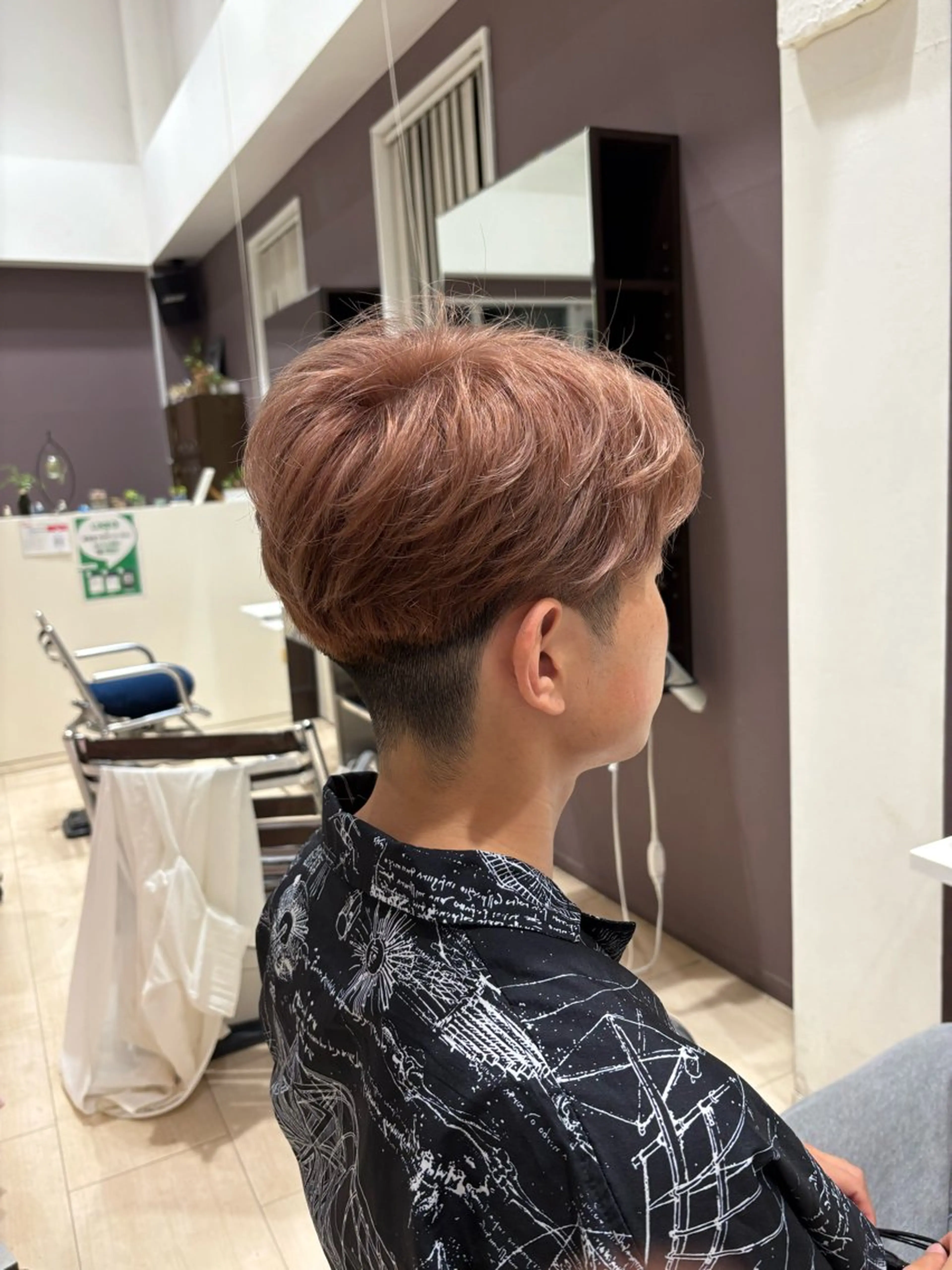 ショート カラー メンズ ヘアカラー 三浦 航平のヘアスタイル