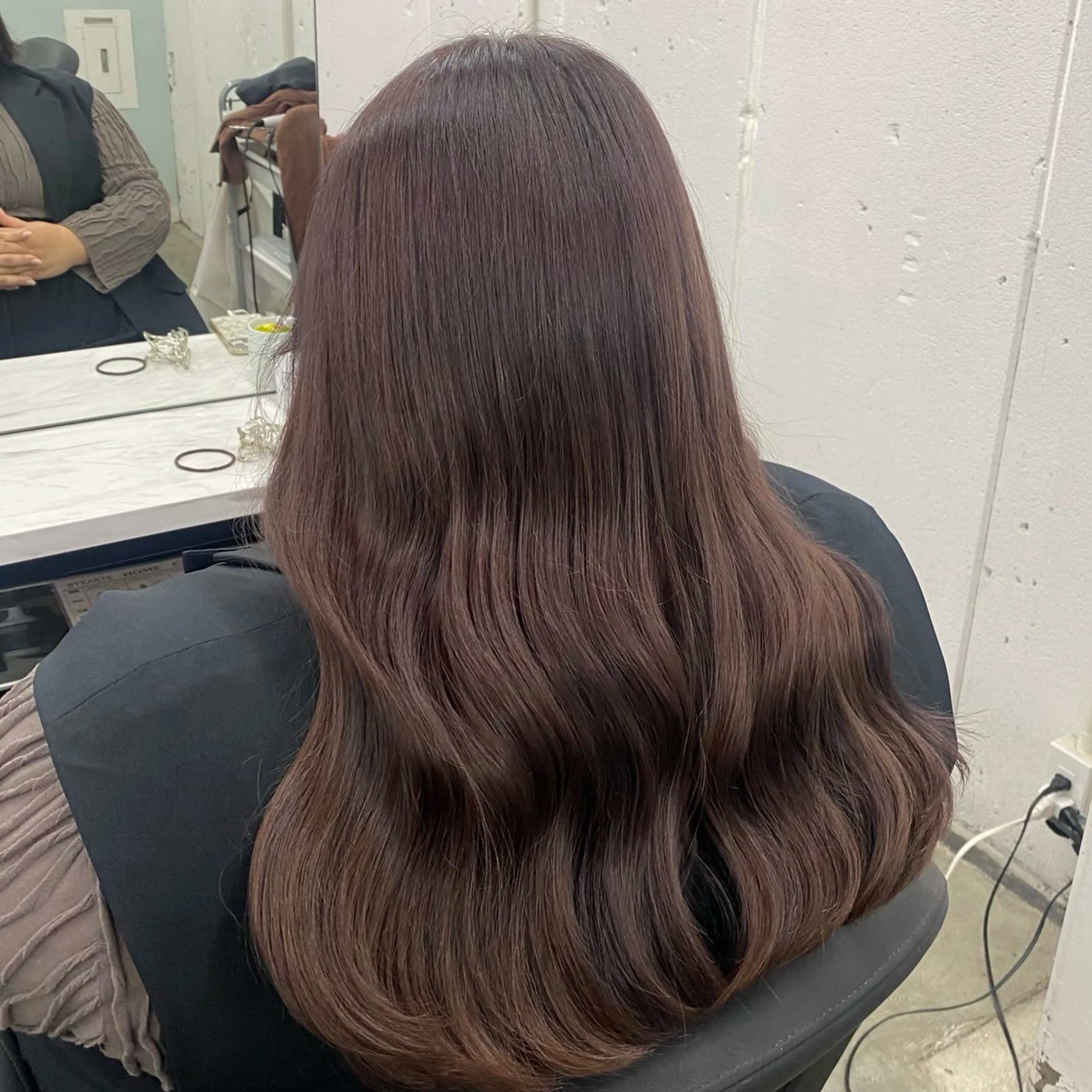 ロング カラー 💛最強ハイトーン 🐝chan🍯のヘアスタイル