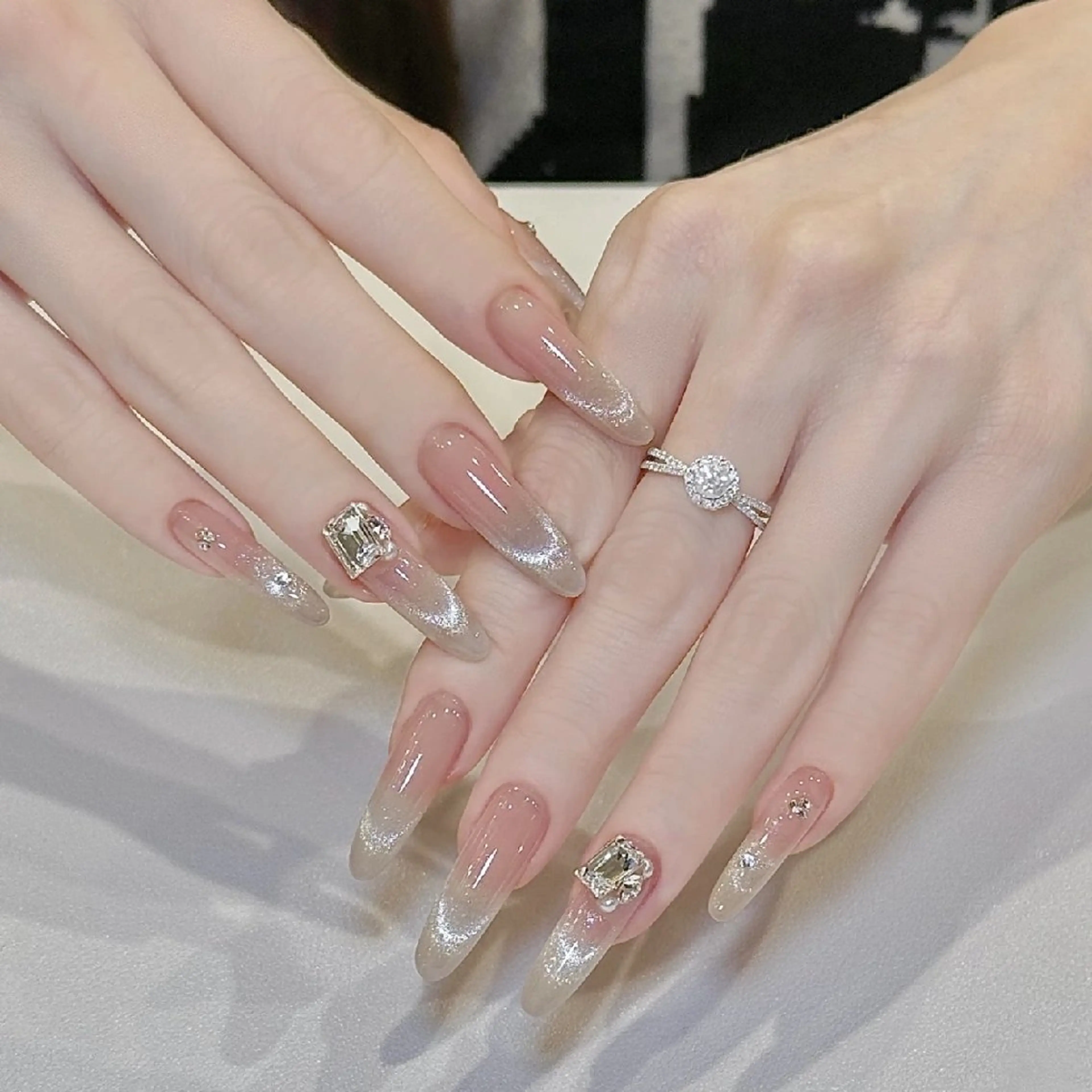 ネイル ハンドネイル B&B  Nail のネイルデザイン